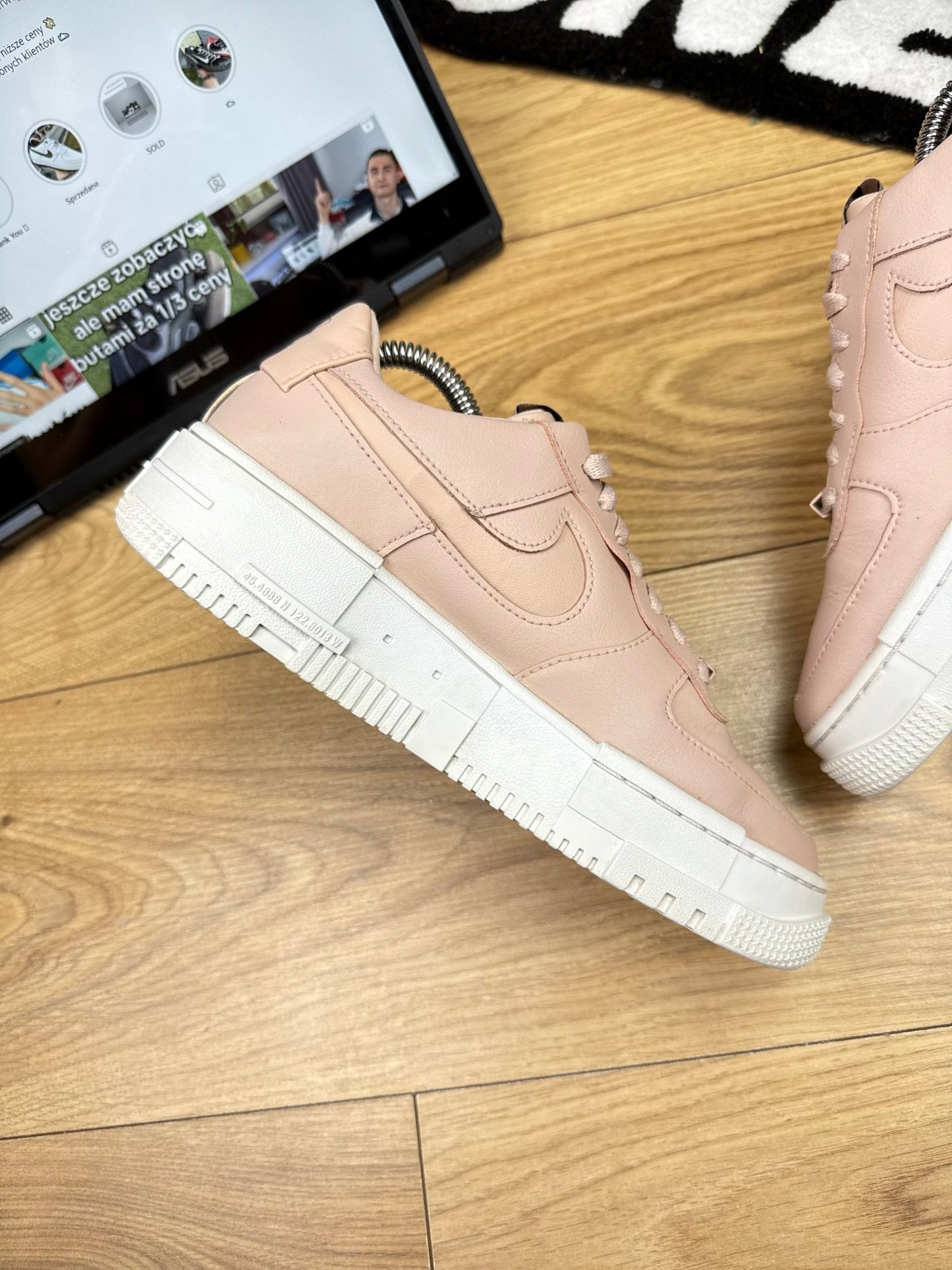 Nike Air Force 1 Pixel (39)