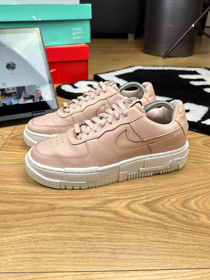 Nike Air Force 1 Pixel (39)