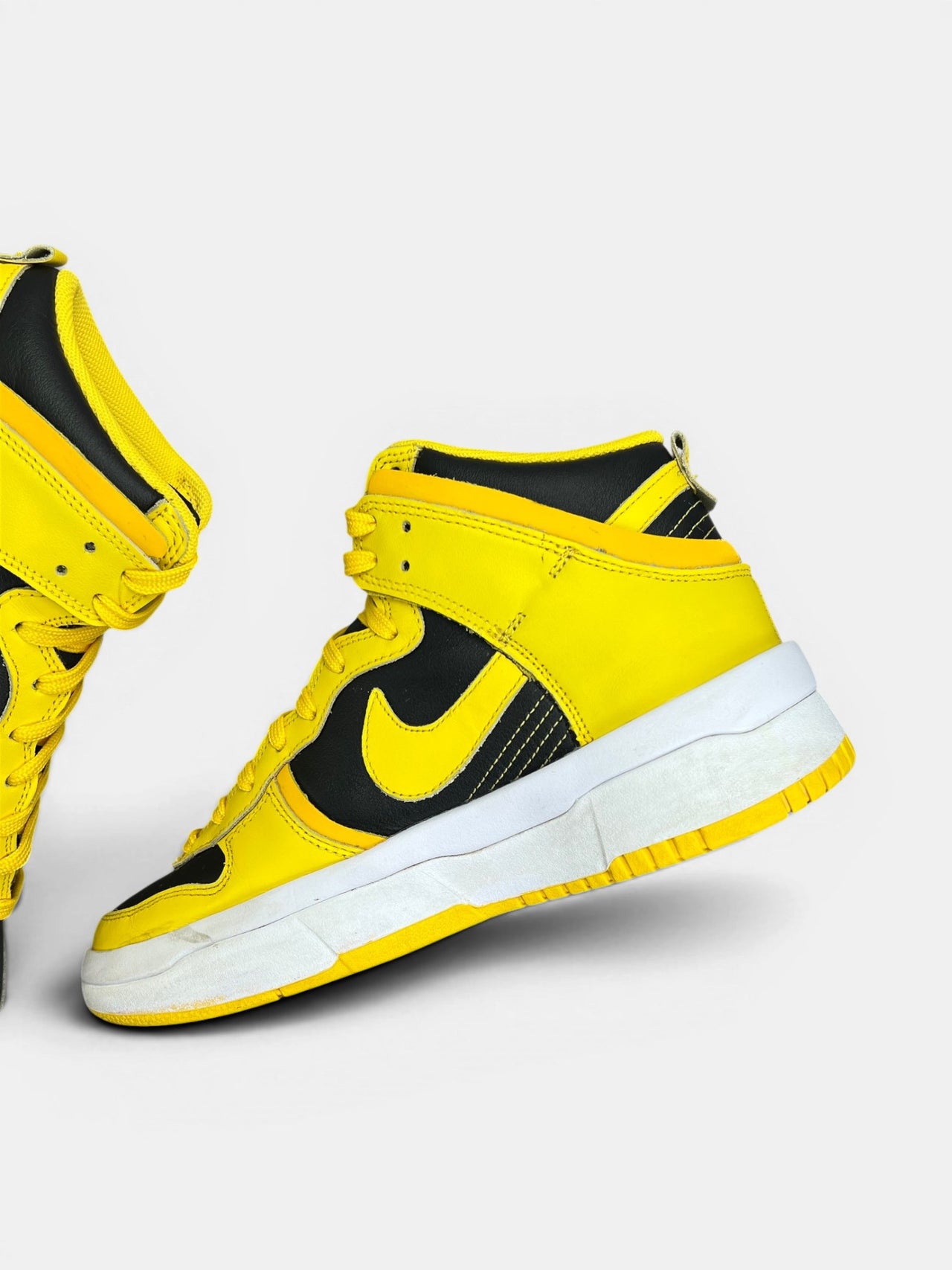 Nike Dunk High Varsity Maize — buty sportowe damskie w bardzo dobrym stanie rozmiar 39, wewnętrzny panel prawego buta