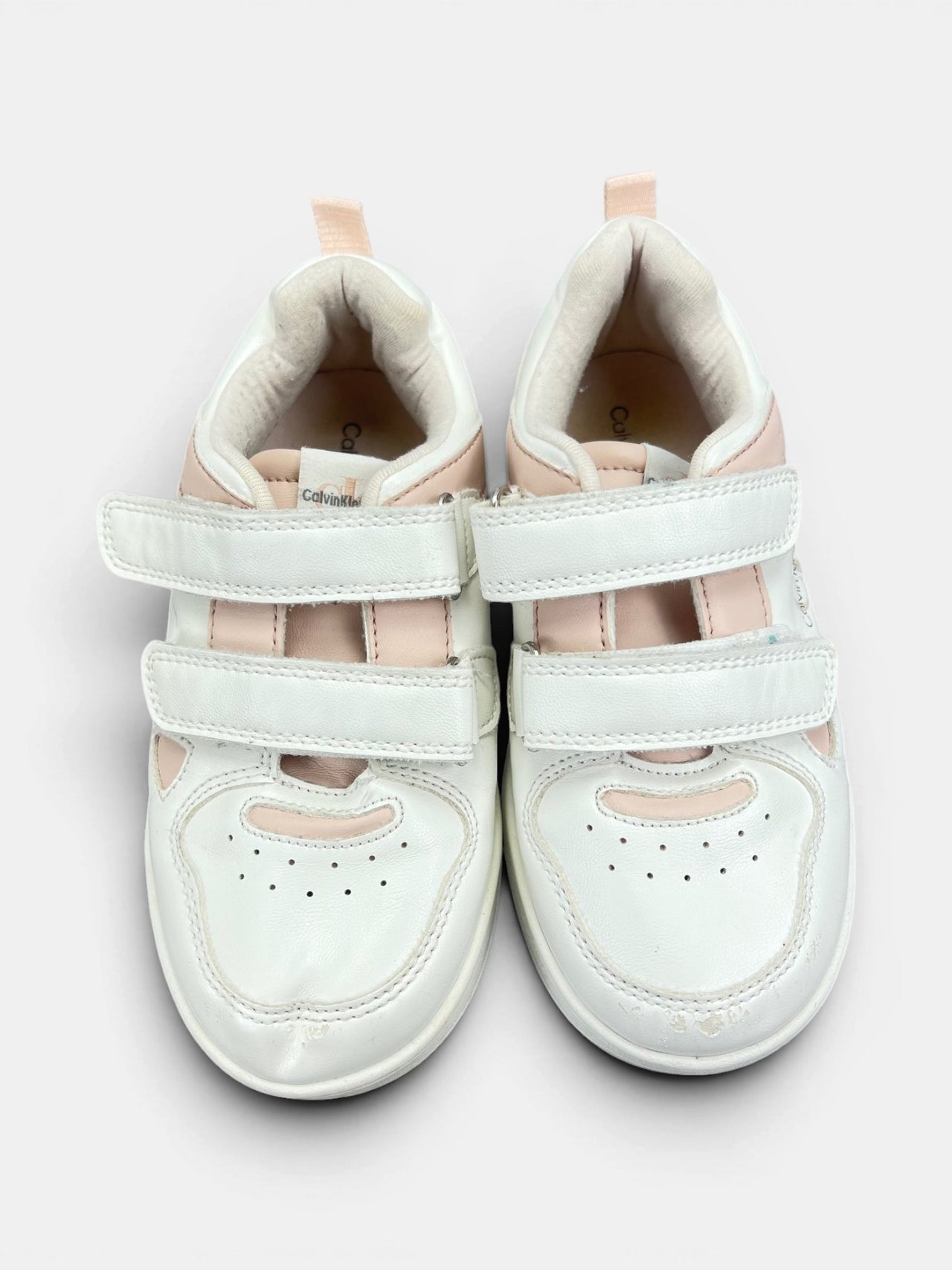Calvin Klein Jeans Sneakersy — buty sportowe dziecięce w bardzo dobrym stanie rozmiar 28, boczny profil