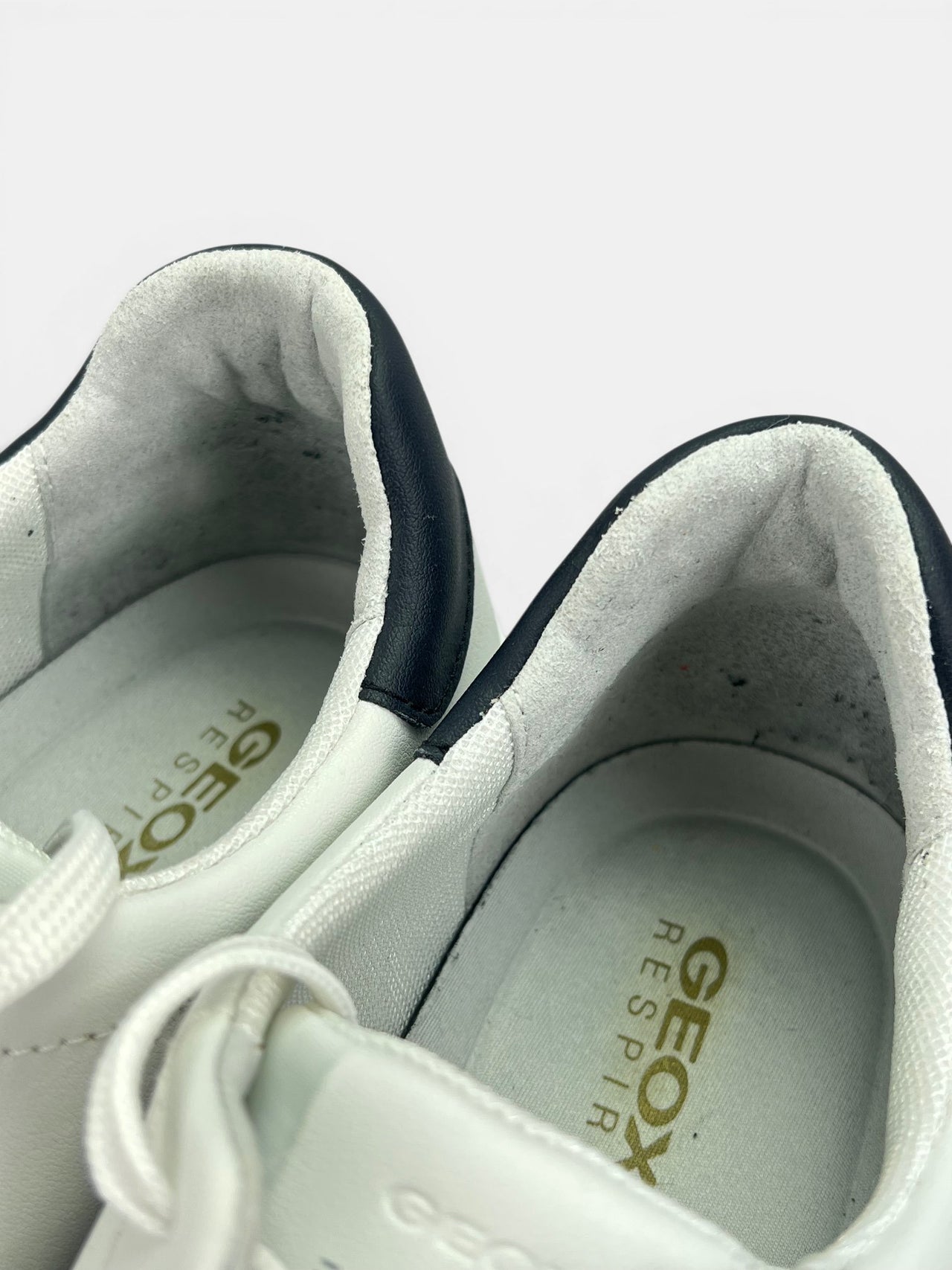 Geox Spherica ECUB-1 — buty sportowe męskie w bardzo dobrym stanie rozmiar 44, zapiętki butów