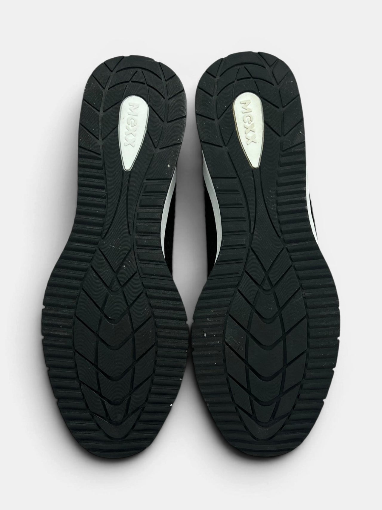Mexx Glass — buty sportowe damskie w bardzo dobrym stanie rozmiar 42, podeszwa