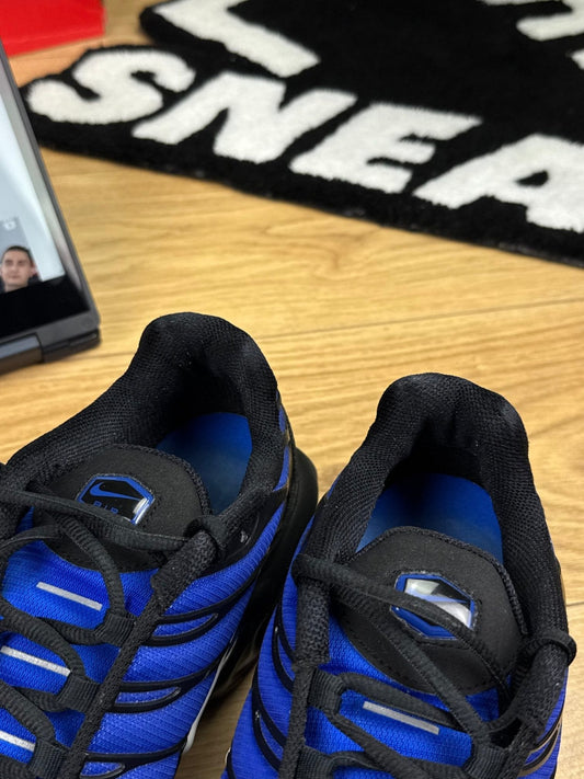 Nike Air Max Plus Premium Black/Racer Blue — buty sportowe męskie w bardzo dobrym stanie rozmiar 45.5, widok z boku