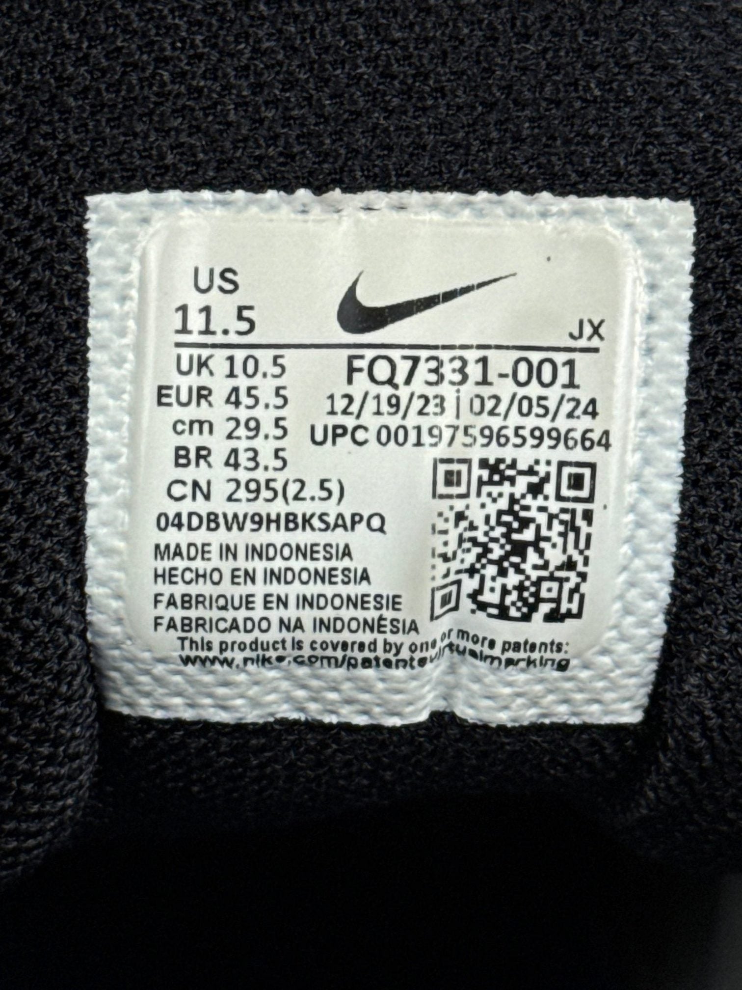 Nike Air Max Plus Premium Black/Racer Blue — buty sportowe męskie w bardzo dobrym stanie rozmiar 45.5, boczny profil