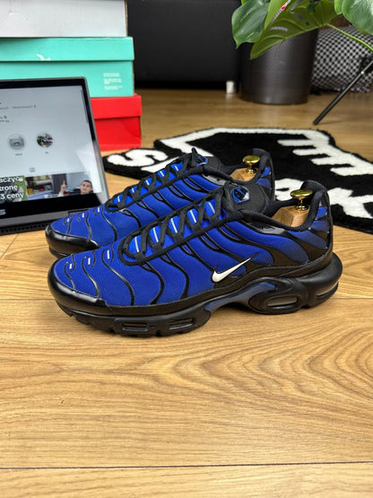 Nike Air Max Plus Premium Black/Racer Blue — buty sportowe męskie w bardzo dobrym stanie rozmiar 45.5, widok z góry