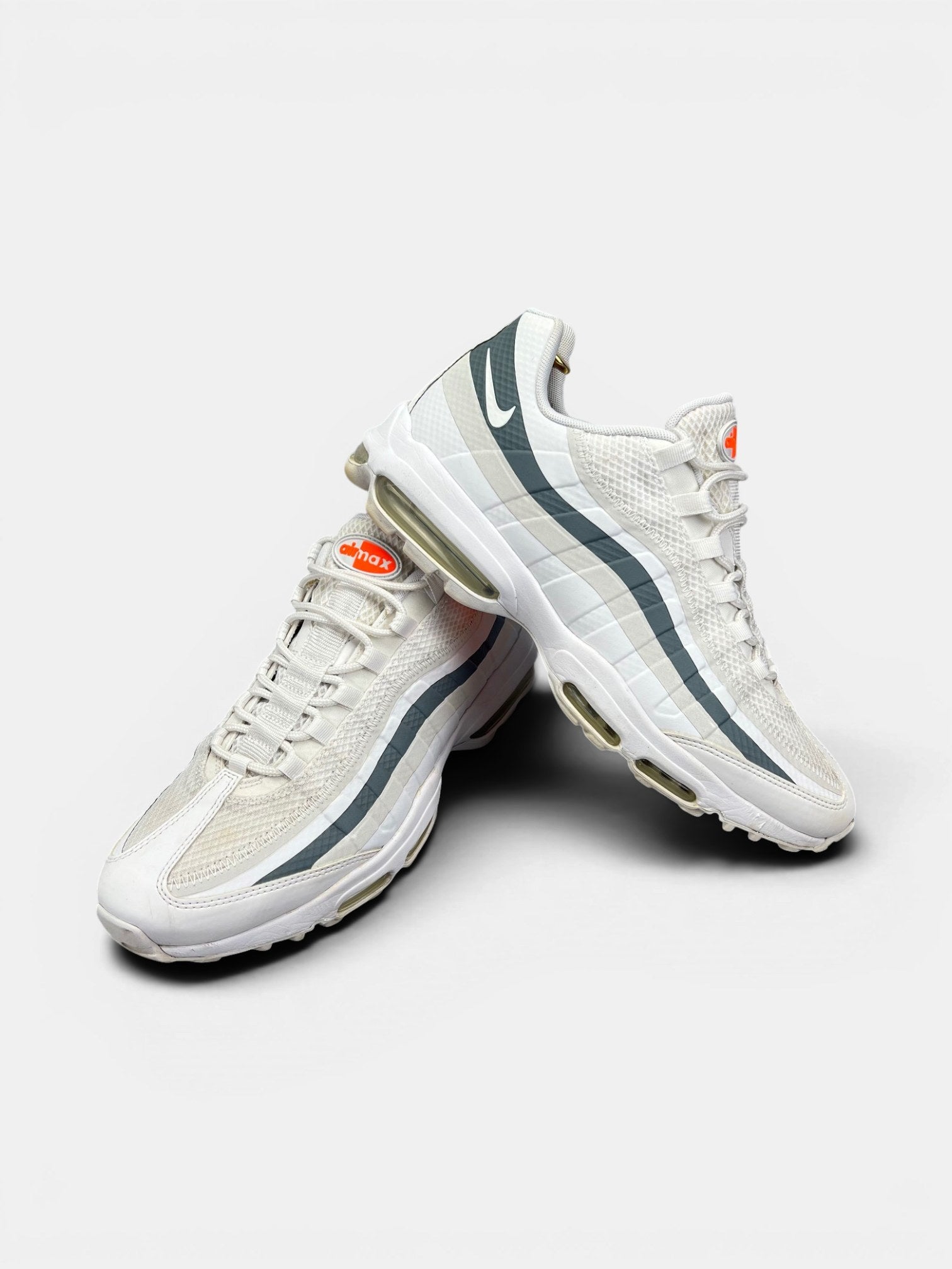 Nike Air Max 95 Ultra White Spruce — buty sportowe męskie w bardzo dobrym stanie rozmiar 45.5, boczny profil