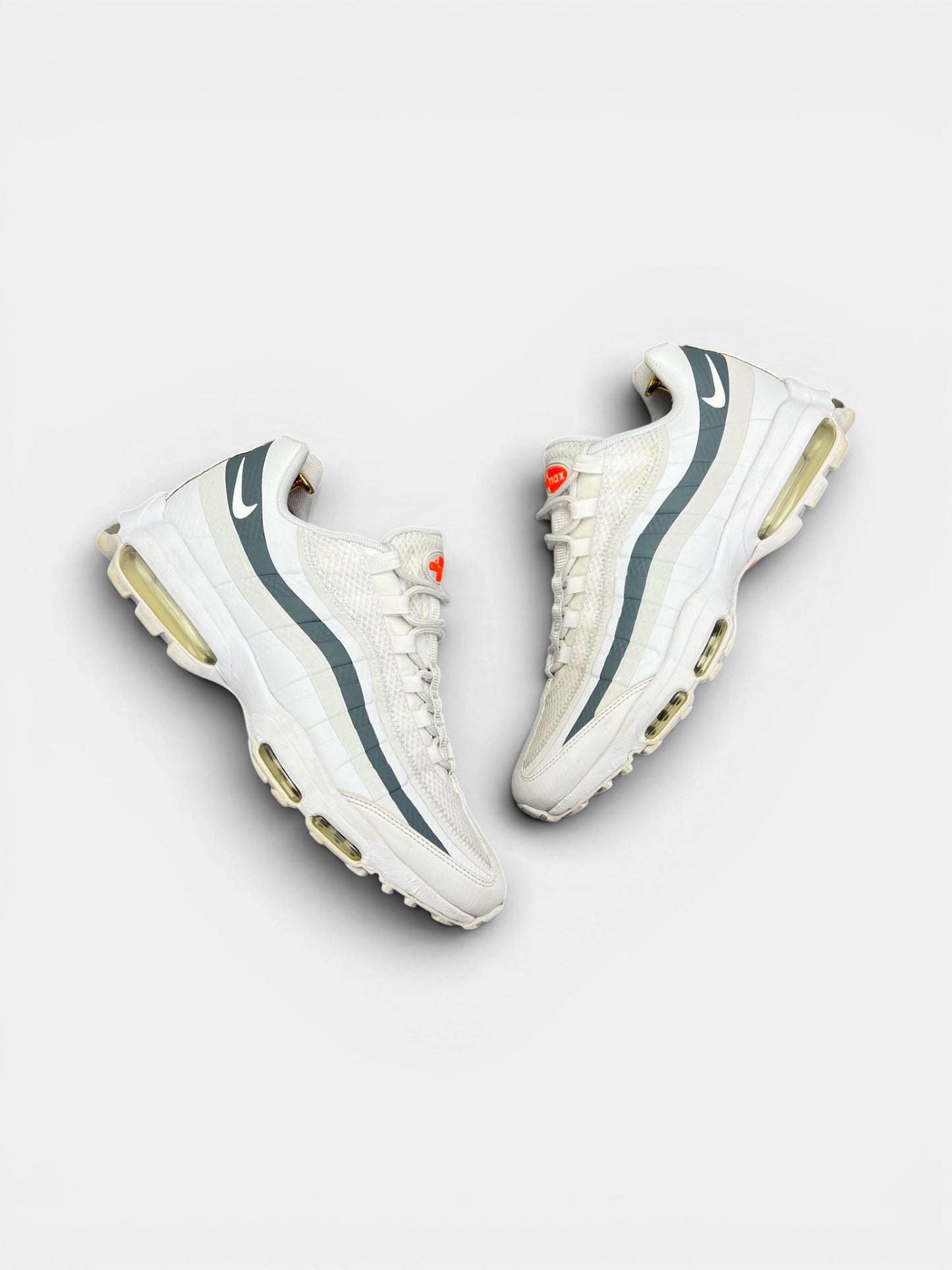 Nike Air Max 95 Ultra White Spruce — buty sportowe męskie w bardzo dobrym stanie rozmiar 45.5, widok z góry na zewnętrzną stronę butów