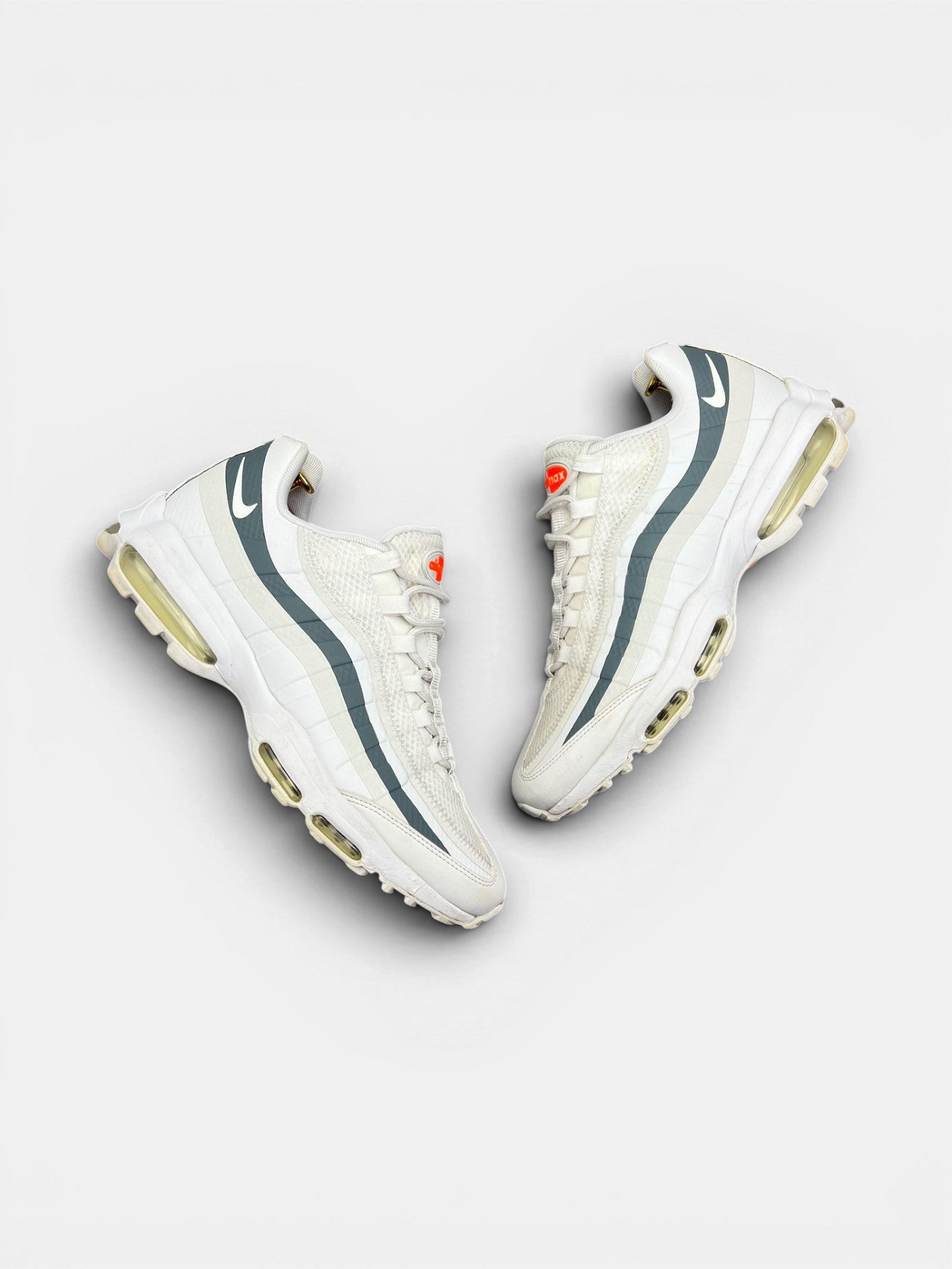 Nike Air Max 95 Ultra White Spruce — buty sportowe męskie w bardzo dobrym stanie rozmiar 45.5, widok z góry na zewnętrzną stronę butów