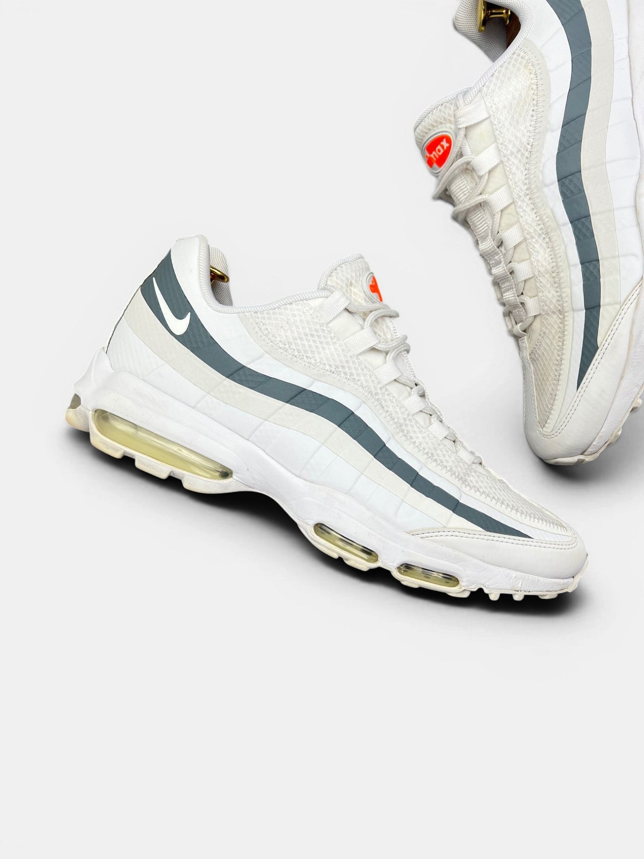 Nike Air Max 95 Ultra White Spruce — buty sportowe męskie w bardzo dobrym stanie rozmiar 45.5, zewnętrzny panel prawego buta