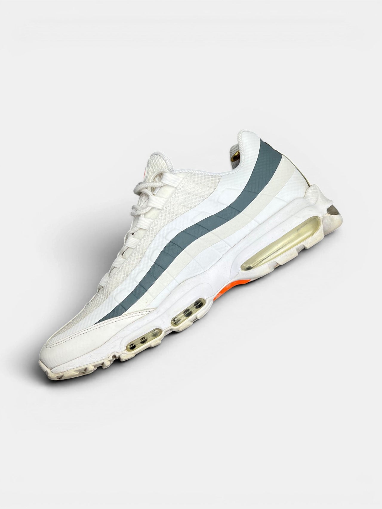 Nike Air Max 95 Ultra White Spruce — buty sportowe męskie w bardzo dobrym stanie rozmiar 45.5, wewnętrzny panel prawego buta