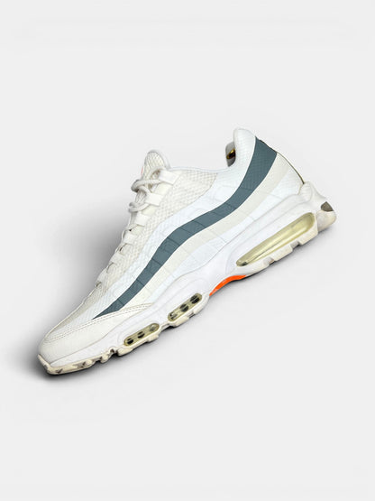 Nike Air Max 95 Ultra White Spruce — buty sportowe męskie w bardzo dobrym stanie rozmiar 45.5, wewnętrzny panel prawego buta