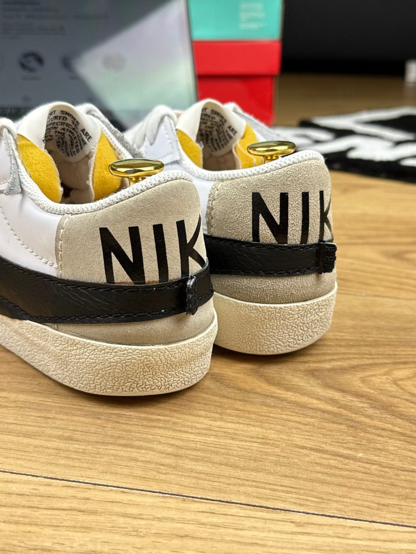 Nike Blazer Low '77 Jumbo — buty sportowe męskie w bardzo dobrym stanie rozmiar 44.5, podeszwa