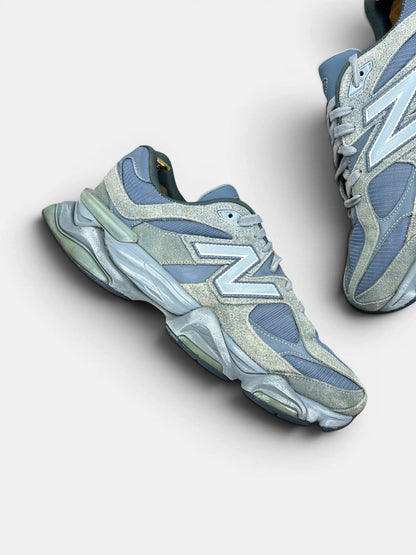 New Balance 9060 — buty sportowe męskie w bardzo dobrym stanie rozmiar 46.5, zewnętrzny panel prawego buta