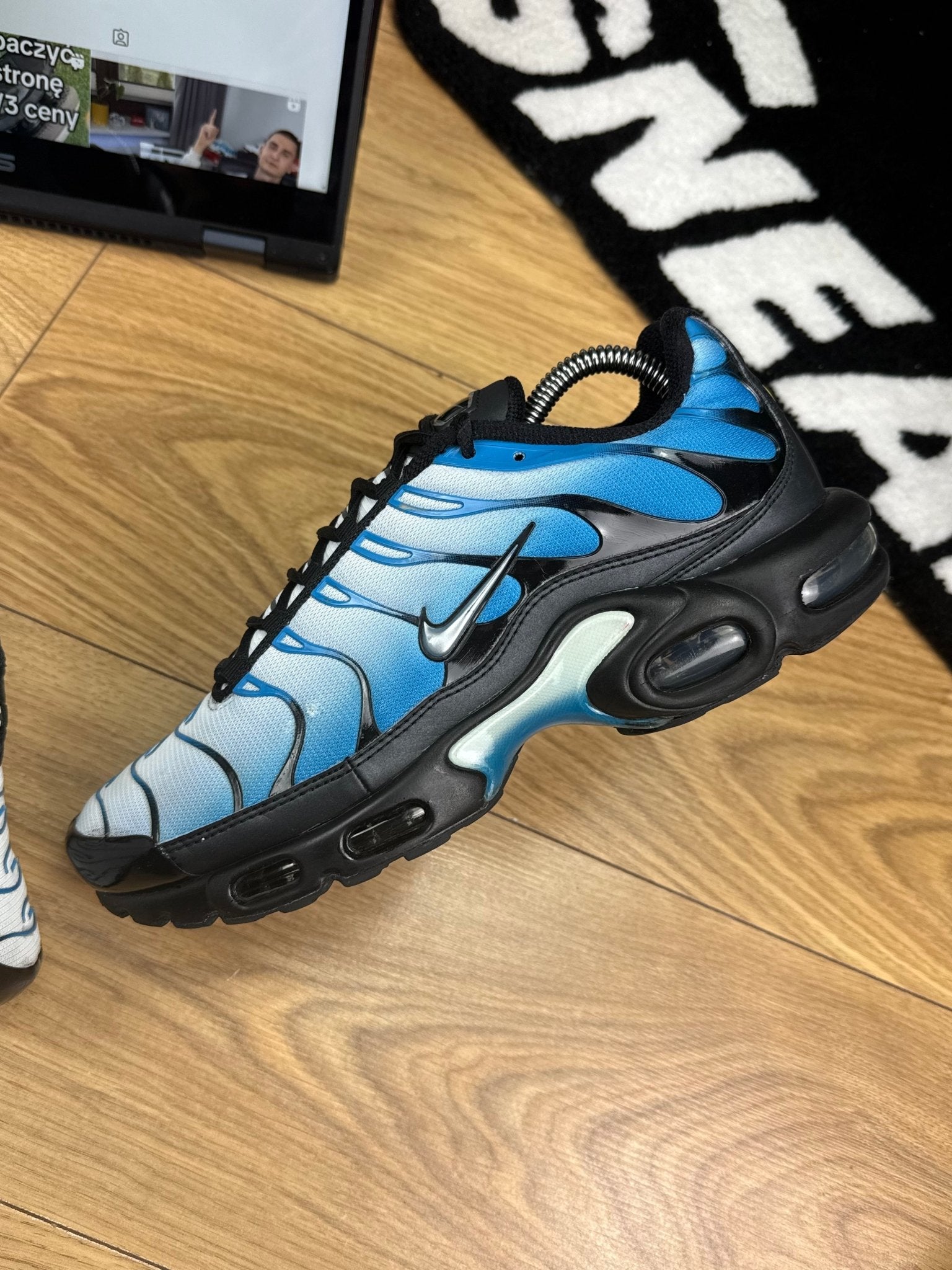 Nike Air Max Plus (43) - sneakilystore