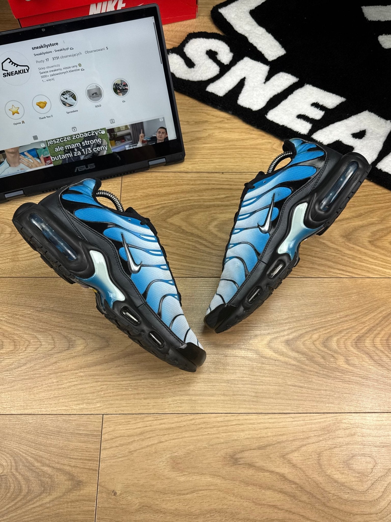 Nike Air Max Plus (43) - sneakilystore