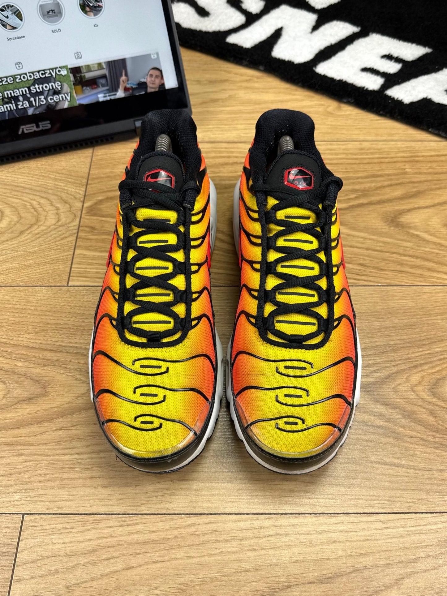 Nike Air Max Plus (42.5) - sneakilystore