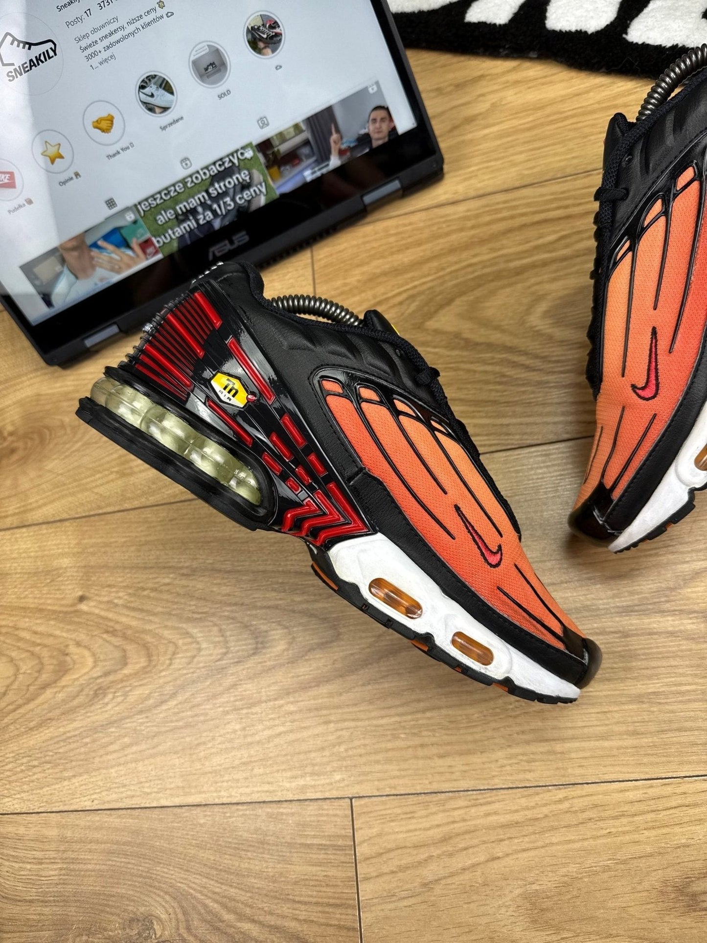 Nike Air Max Plus 3 Tiger — buty sportowe męskie w bardzo dobrym stanie rozmiar 42, wewnętrzny panel lewego buta