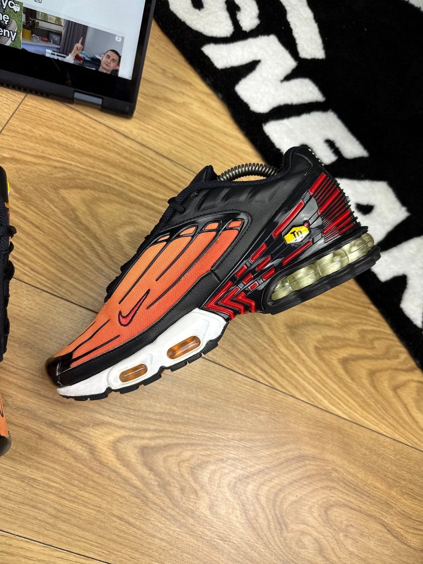 Nike Air Max Plus 3 Tiger — buty sportowe męskie w bardzo dobrym stanie rozmiar 42, wewnętrzny panel prawego buta
