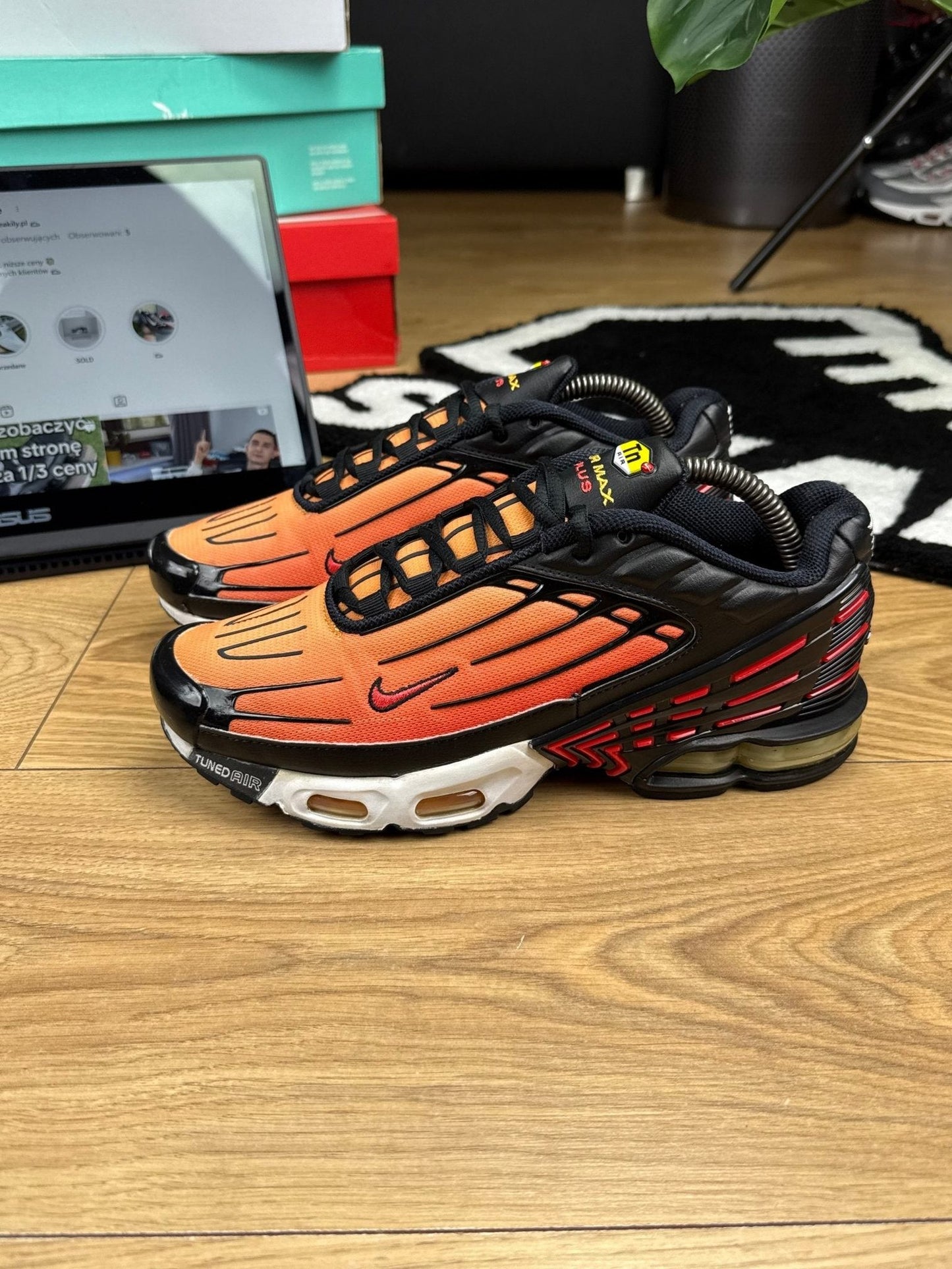 Nike Air Max Plus 3 Tiger — buty sportowe męskie w bardzo dobrym stanie rozmiar 42, widok z góry