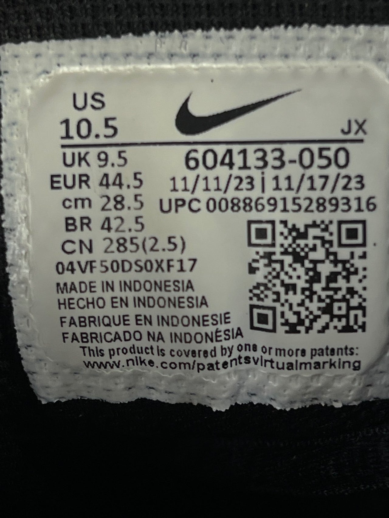 Nike Air Max Plus Triple Black — buty sportowe męskie w bardzo dobrym stanie rozmiar 44.5, opcjonalne zdjęcie 1