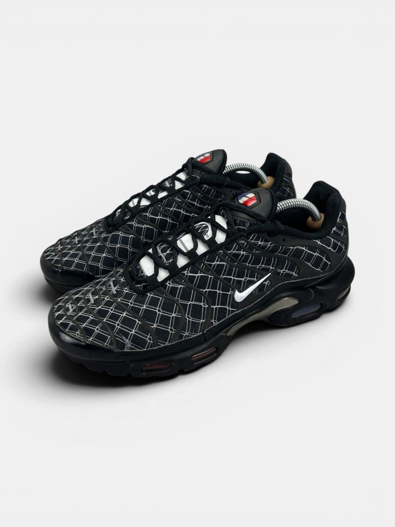 Nike Air Max Plus (TN) France — buty sportowe męskie w bardzo dobrym stanie rozmiar 44, widok z boku