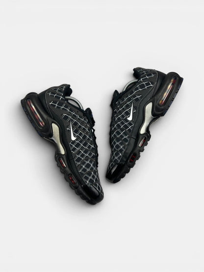 Nike Air Max Plus (TN) France — buty sportowe męskie w bardzo dobrym stanie rozmiar 44, widok z góry na wewnętrzną stronę butów