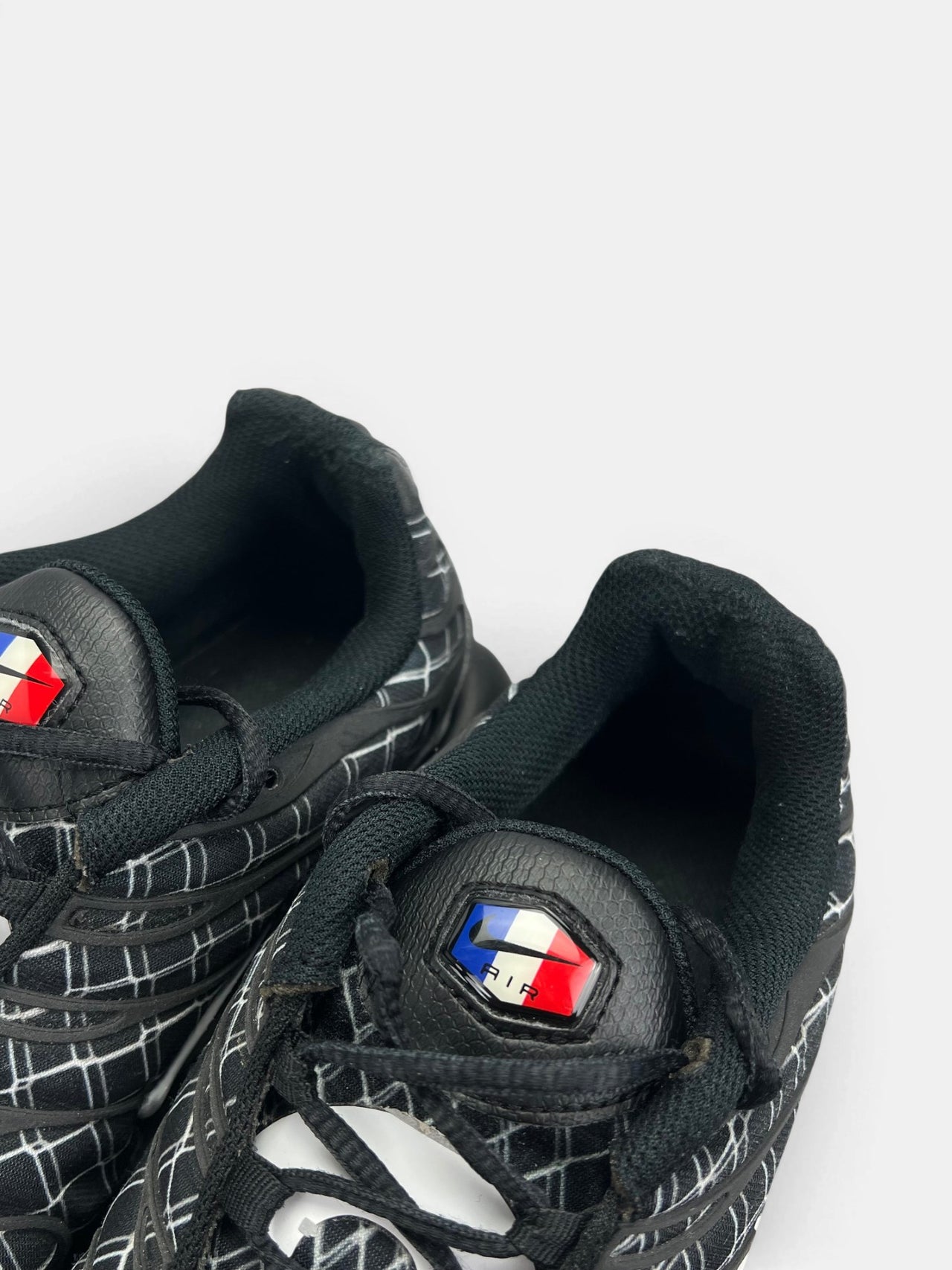 Nike Air Max Plus (TN) France — buty sportowe męskie w bardzo dobrym stanie rozmiar 44, zapiętki butów
