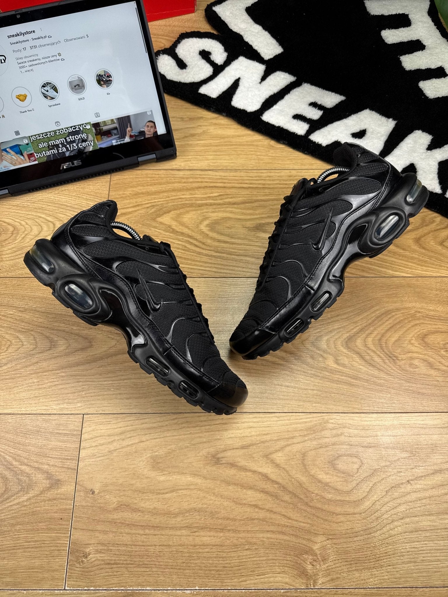 Nike Air Max Plus (44.5) - sneakilystore