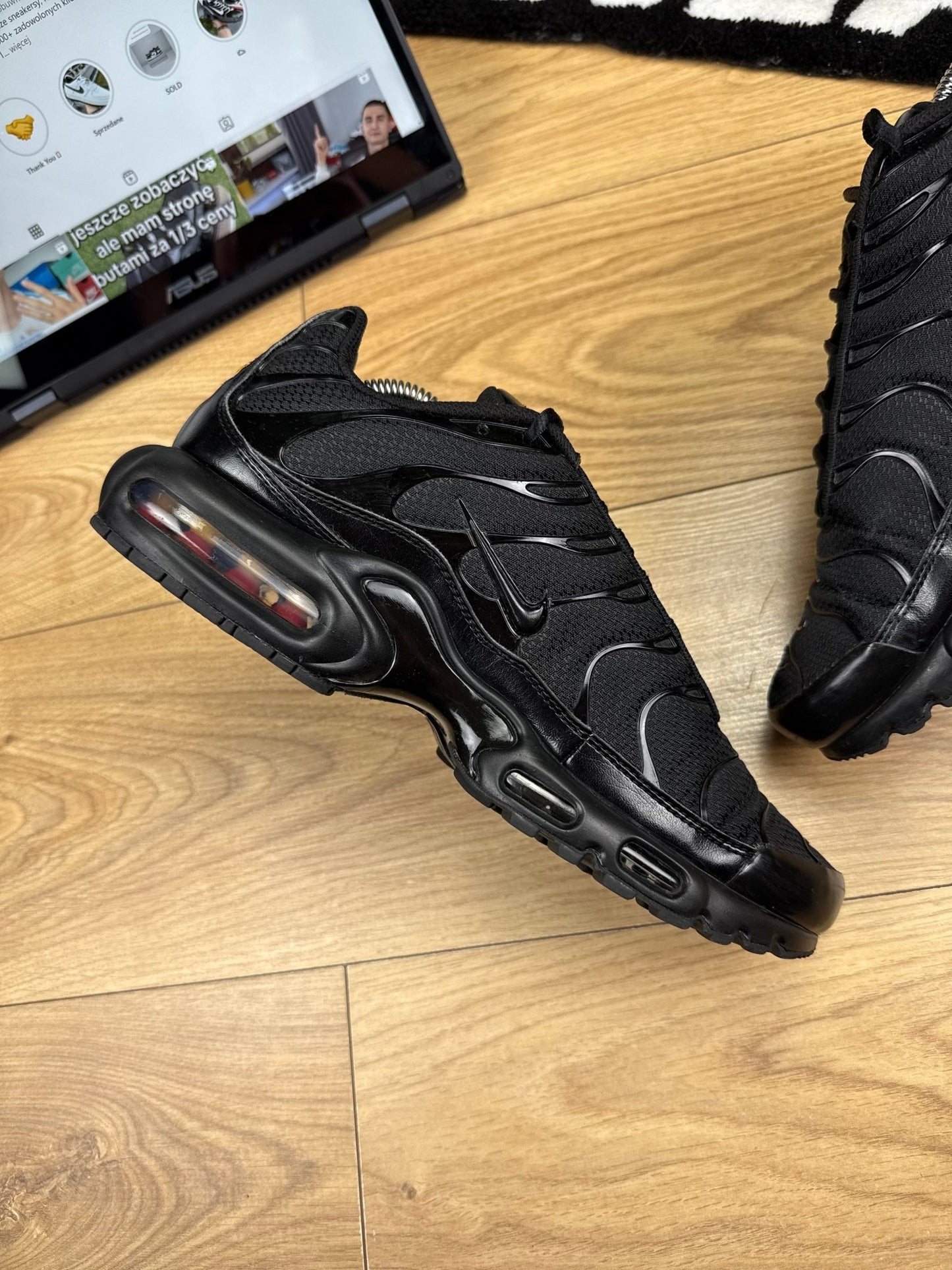 Nike Air Max Plus (44.5) - sneakilystore