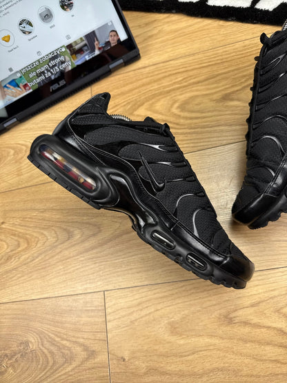 Nike Air Max Plus (44.5) - sneakilystore