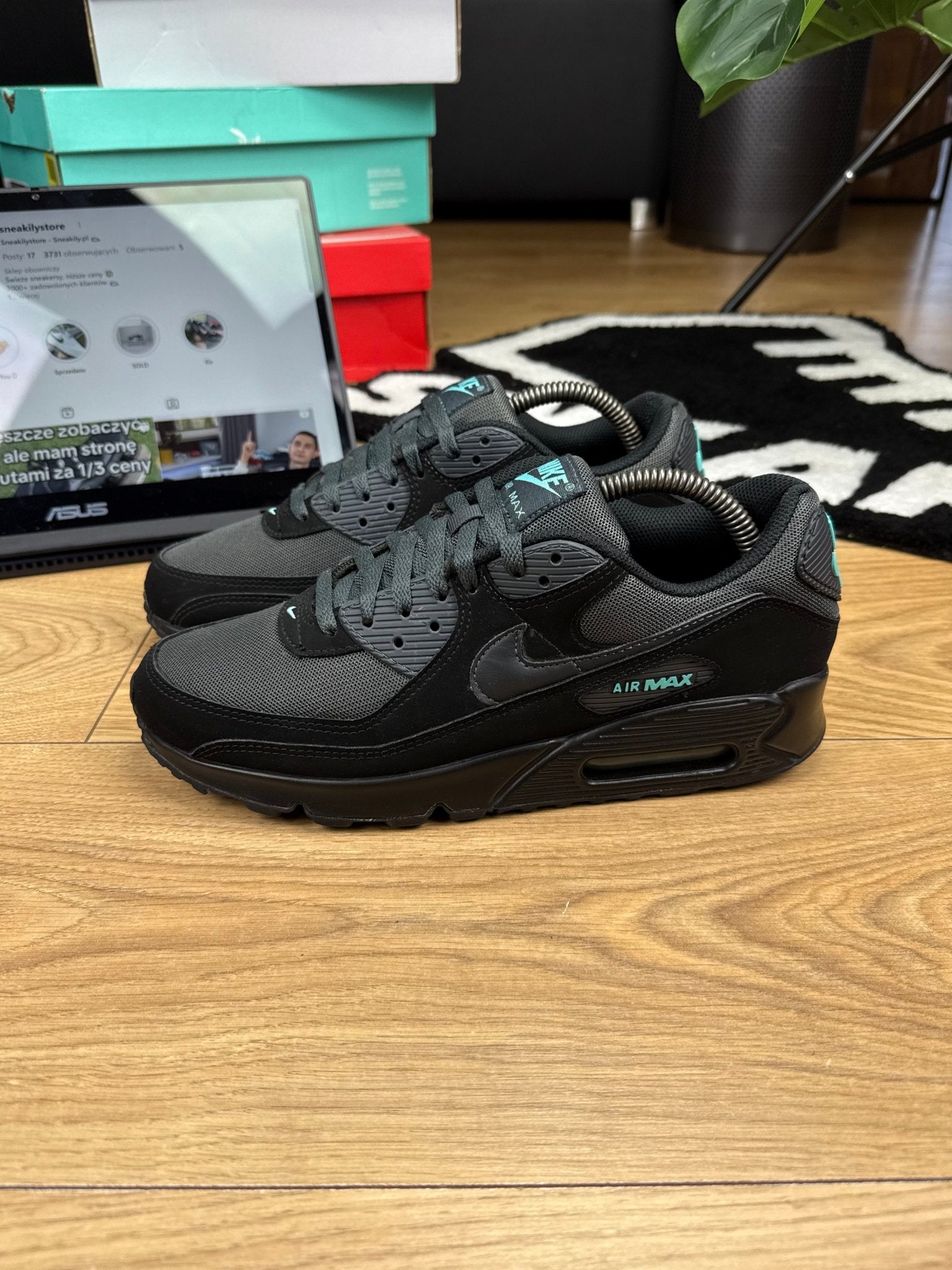 Nike Air Max 90 (42.5) - sneakilystore