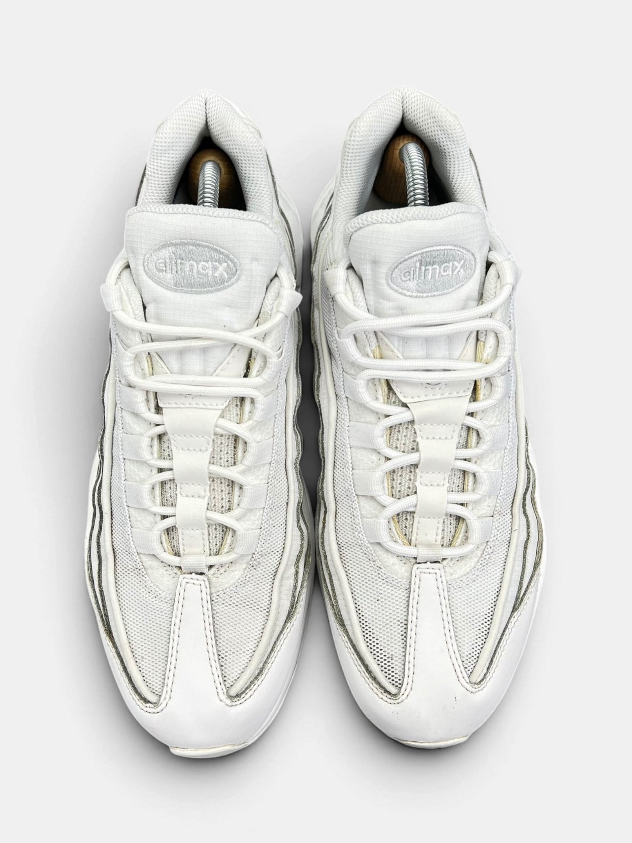 Nike Air Max 95 Triple White — buty sportowe męskie w bardzo dobrym stanie rozmiar 44.5, widok z góry