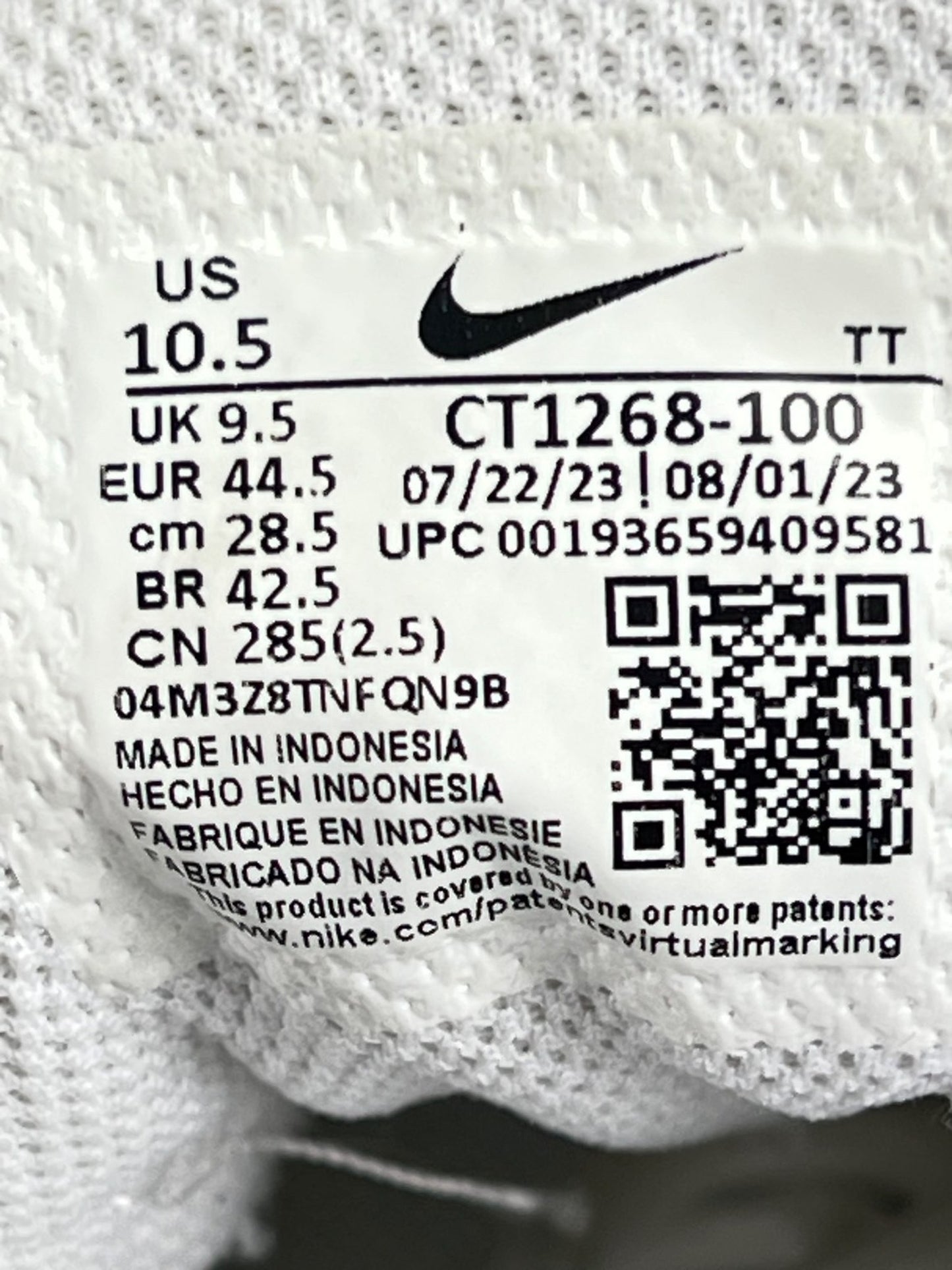 Nike Air Max 95 Triple White — buty sportowe męskie w bardzo dobrym stanie rozmiar 44.5, opcjonalne zdjęcie 1