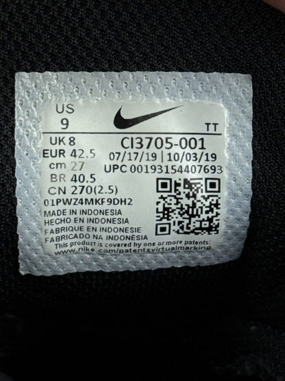 Nike Air Max 95 Essential Triple Black — buty sportowe męskie w bardzo dobrym stanie rozmiar 42.5, boczny profil