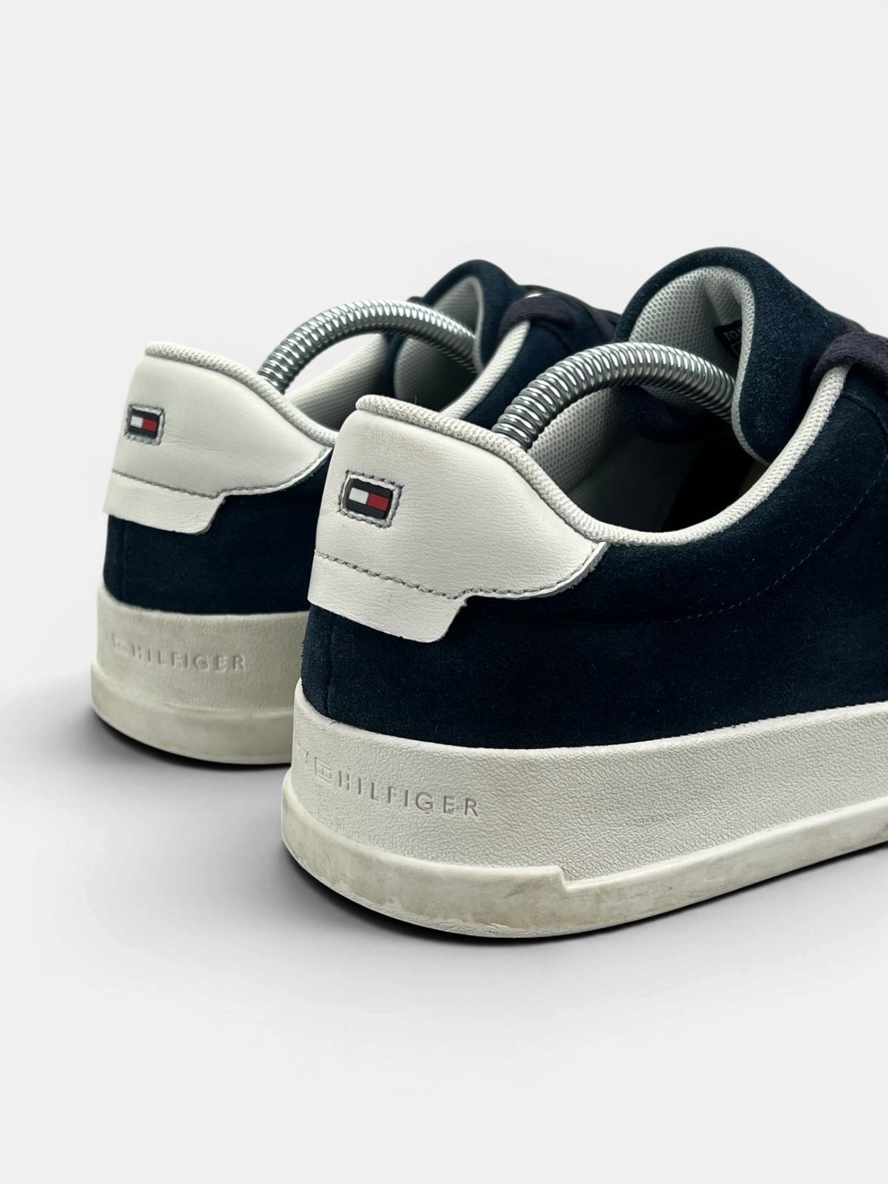 Tommy Hilfiger COURT BETTER — buty sportowe męskie w bardzo dobrym stanie rozmiar 42, widok z tyłu