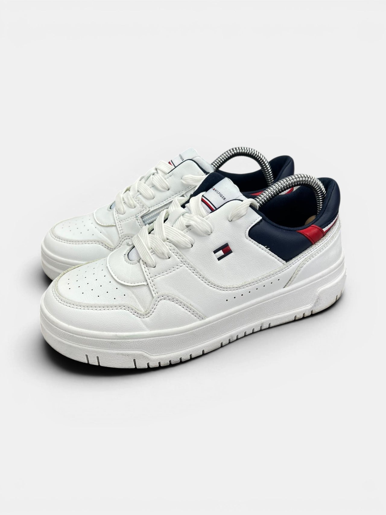 Tommy Hilfiger rozmiar 37