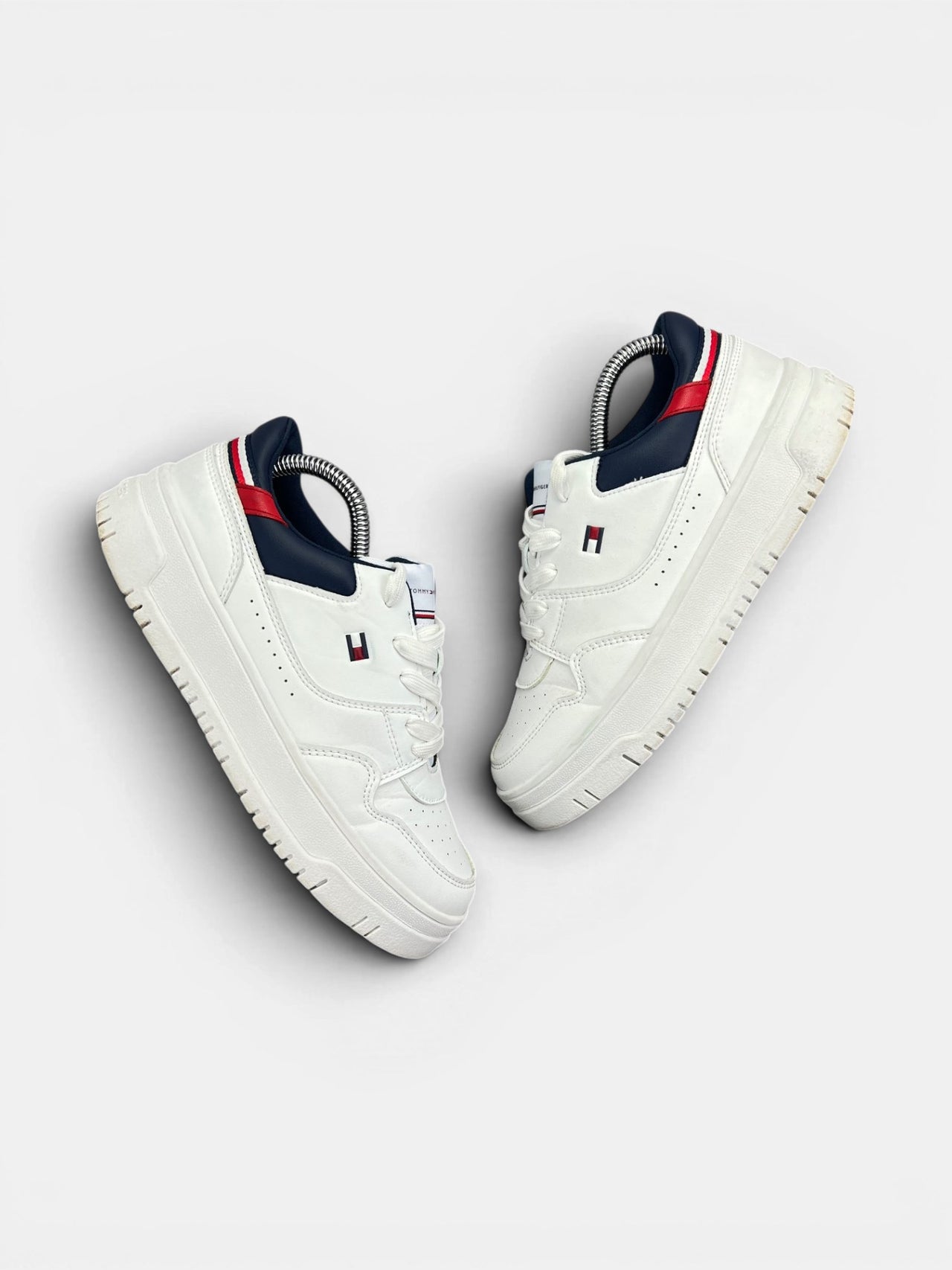 Tommy Hilfiger rozmiar 37