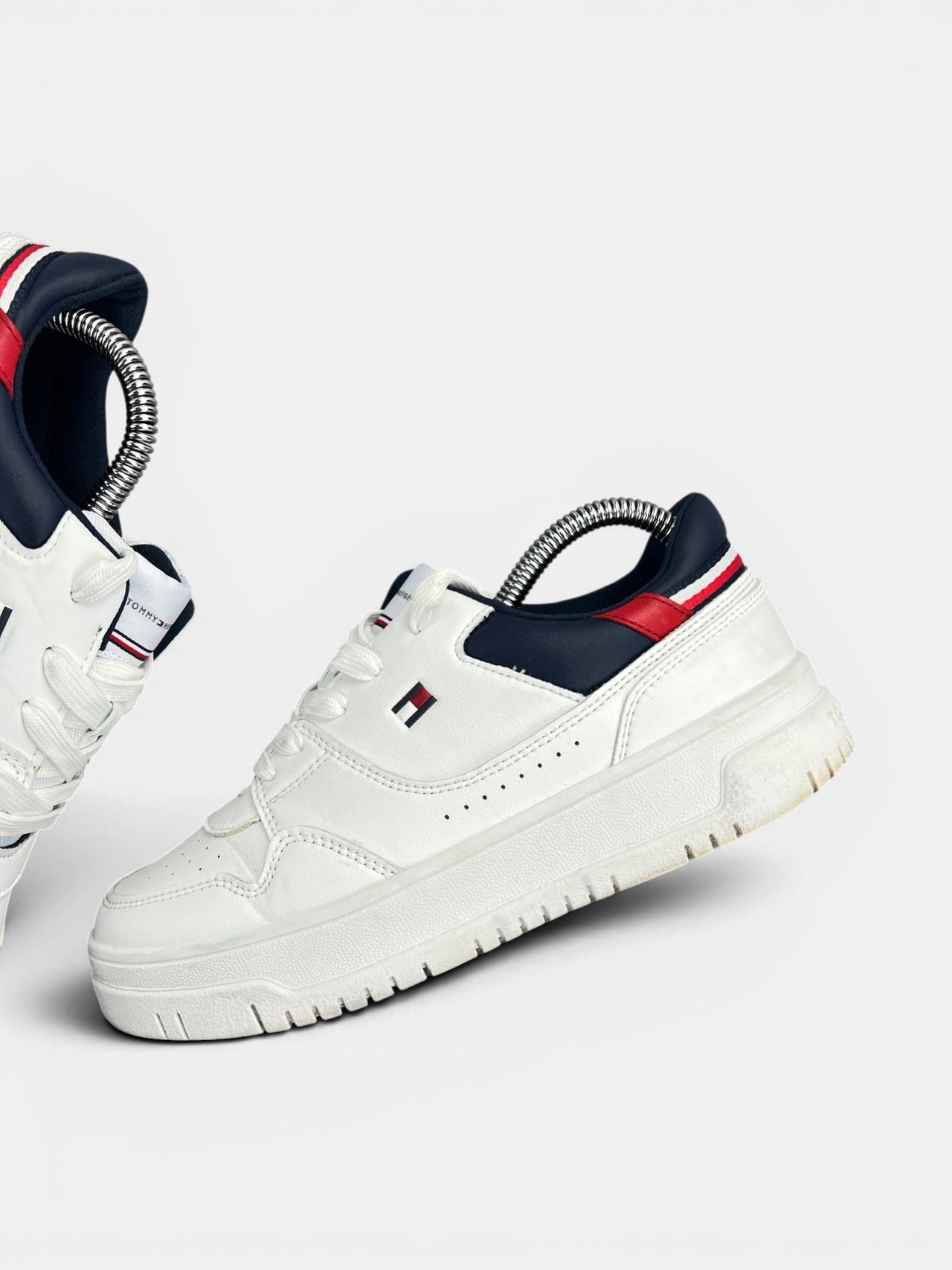 Tommy Hilfiger rozmiar 37