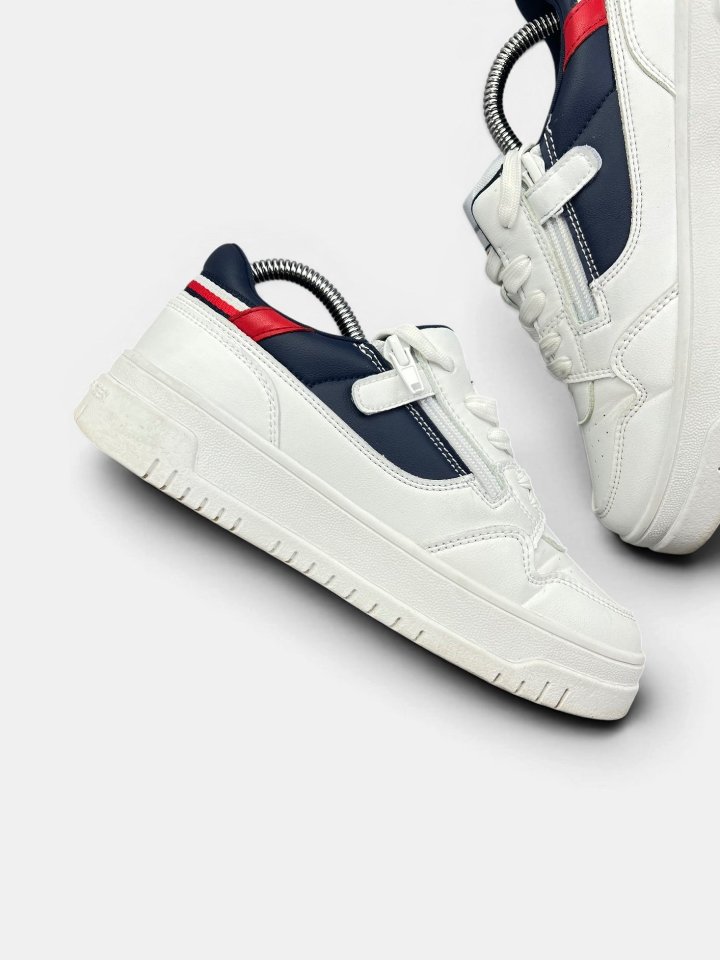Tommy Hilfiger rozmiar 37