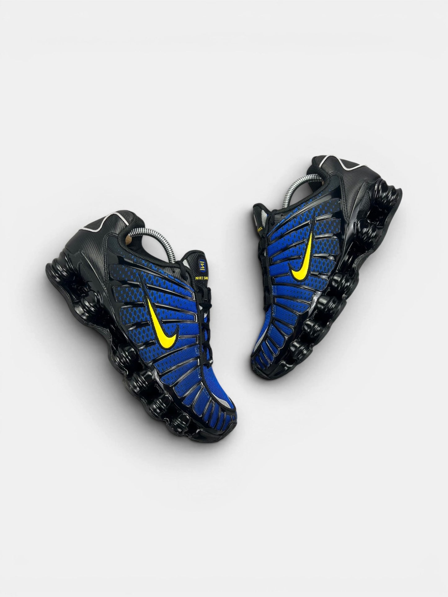 Nike Shox TL Lyon Blue — buty sportowe męskie w bardzo dobrym stanie rozmiar 42, widok z góry na zewnętrzną stronę butów