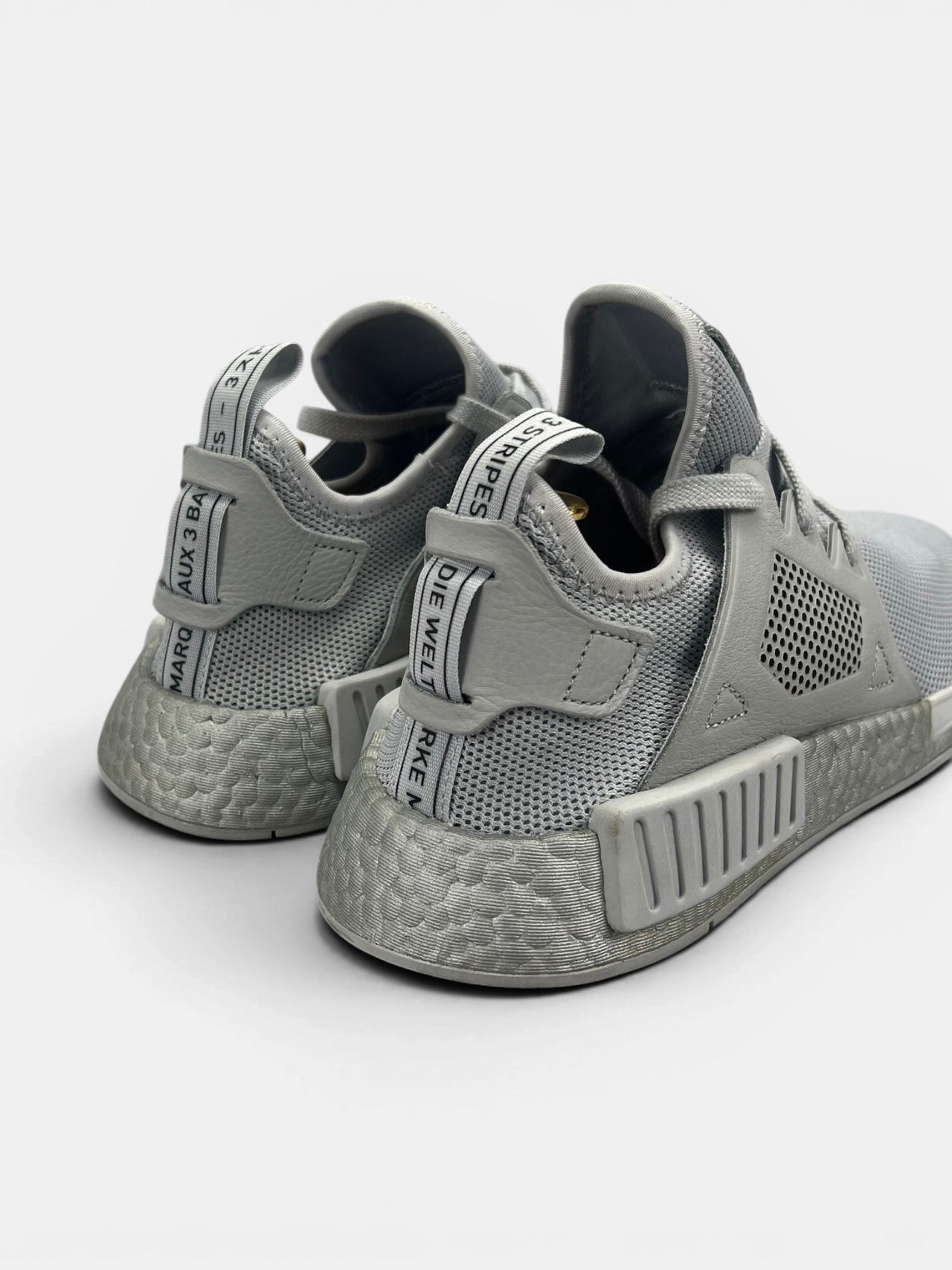 Adidas NMD_XR1 Triple Grey — buty sportowe męskie nowe rozmiar 42 2/3, widok z tyłu
