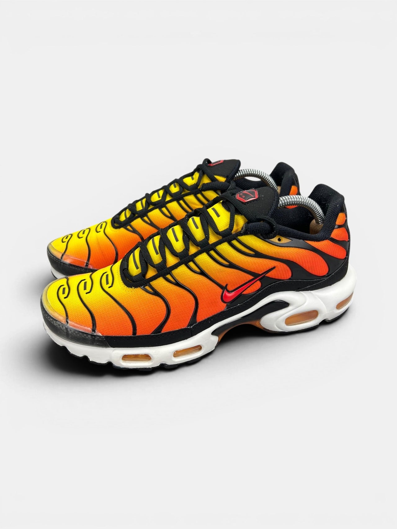 Nike Air Max Plus Sunset — buty sportowe męskie w bardzo dobrym stanie rozmiar 44, widok z boku