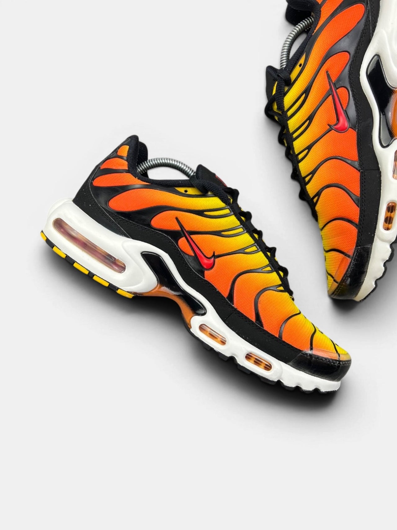 Nike Air Max Plus Sunset — buty sportowe męskie w bardzo dobrym stanie rozmiar 44, wewnętrzny panel lewego buta