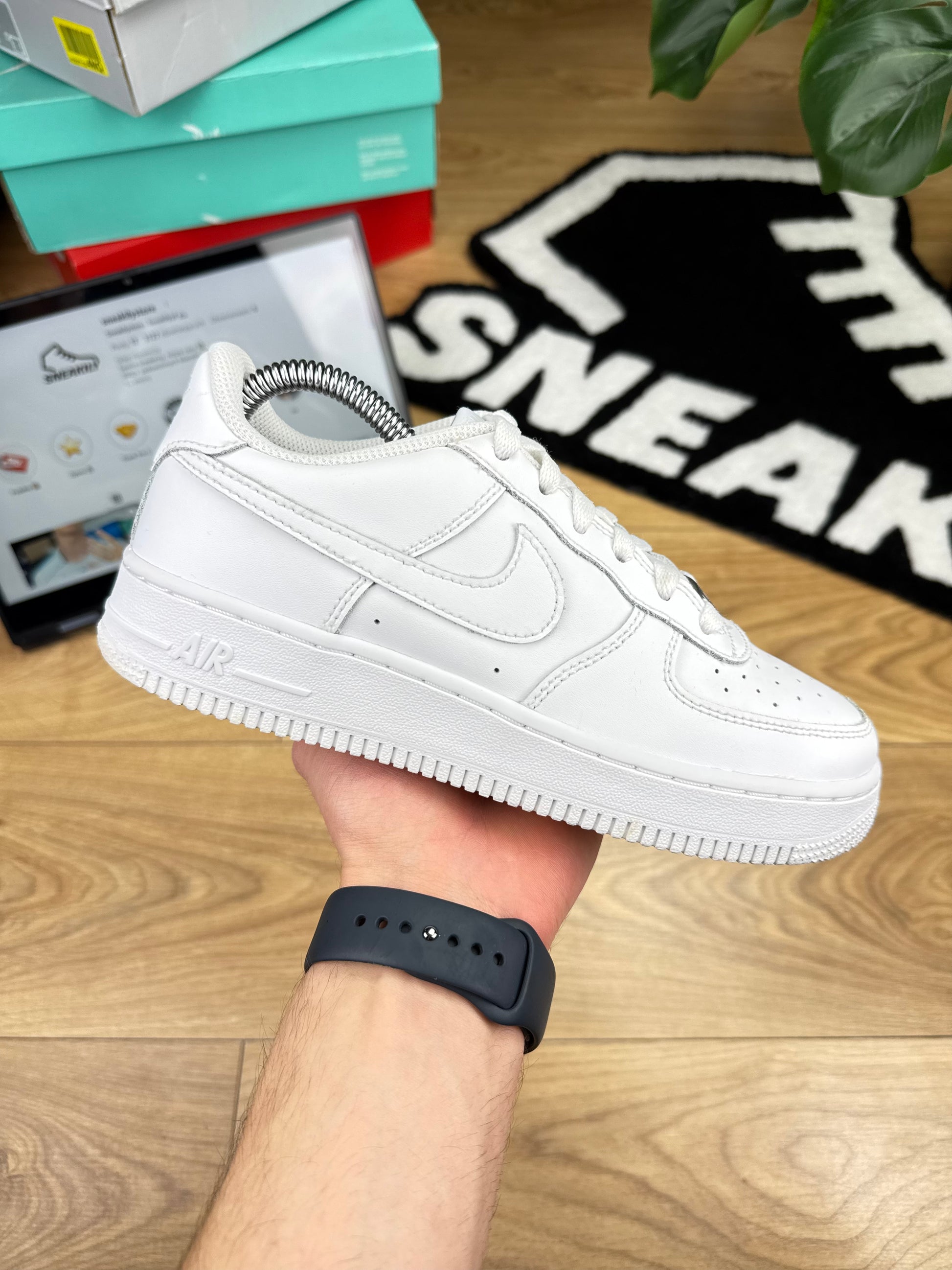 Nike Air Force 1 Low (38) - sneakilystore