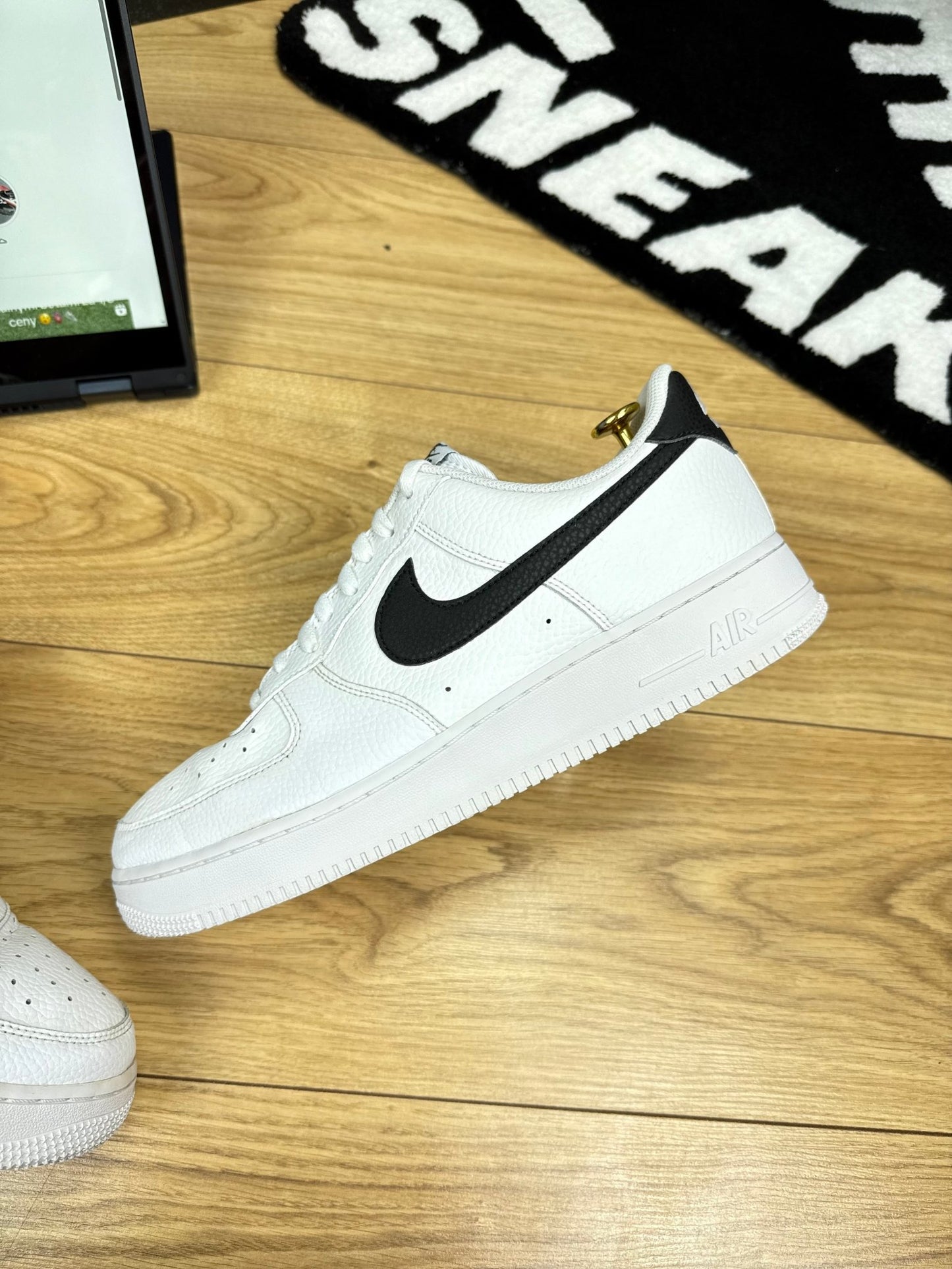 Nike Air Force 1 Low (45.5)