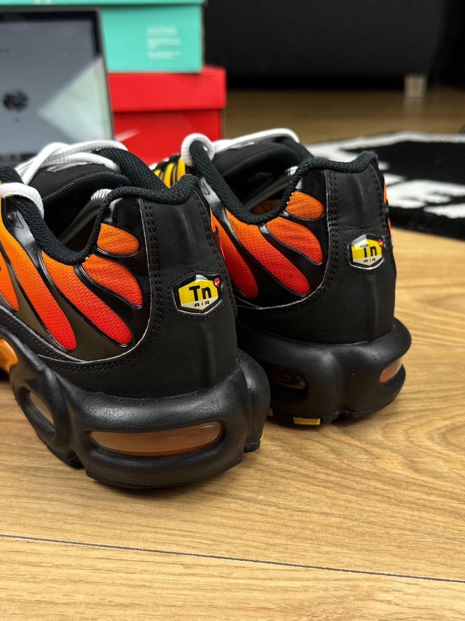 Nike Air Max Plus OG Tiger — buty sportowe męskie w bardzo dobrym stanie rozmiar 45, zapiętki butów