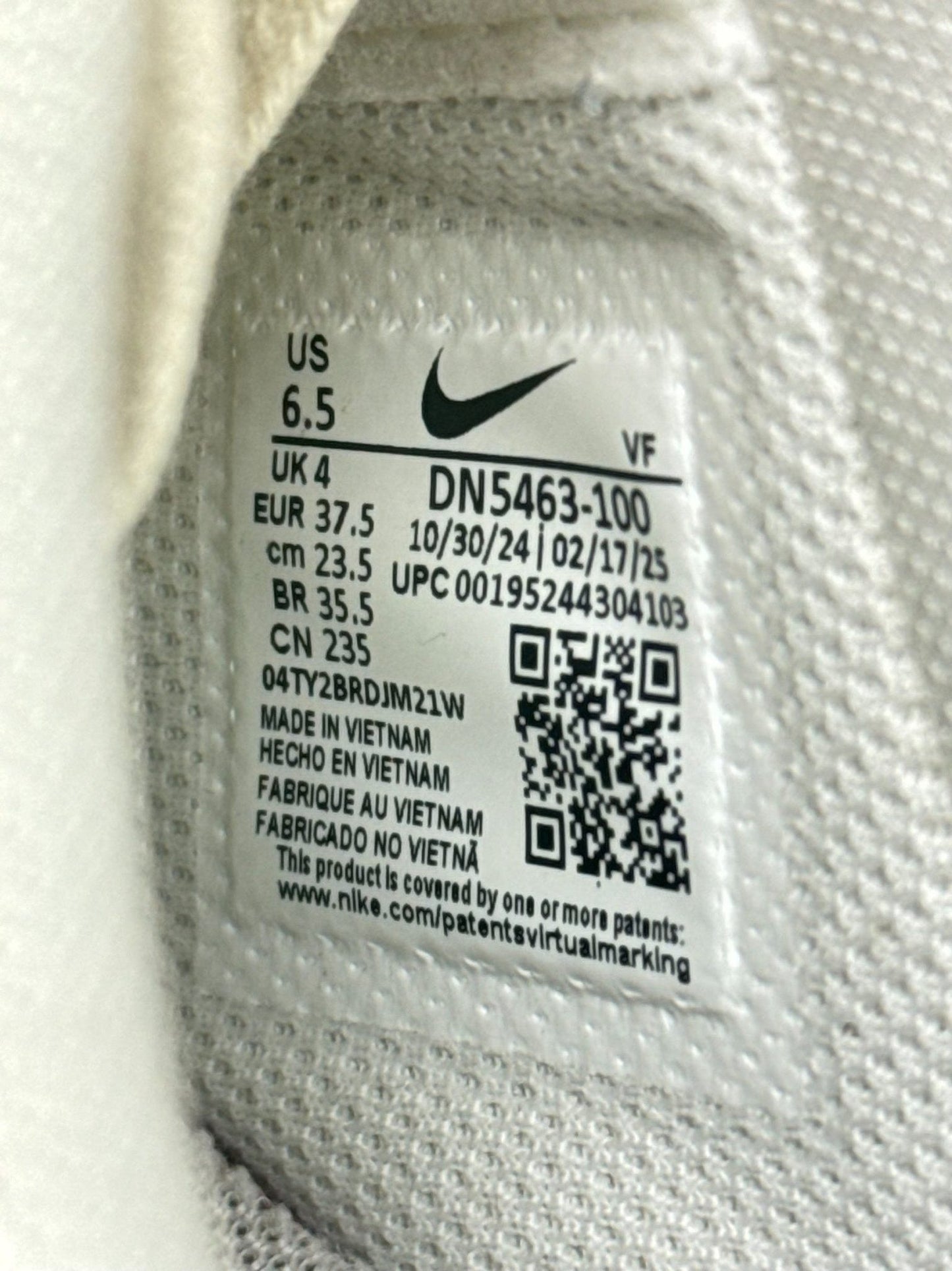 Nike Air Force 1 Low '07 White Black — buty sportowe damskie w bardzo dobrym stanie rozmiar 37.5, boczny profil
