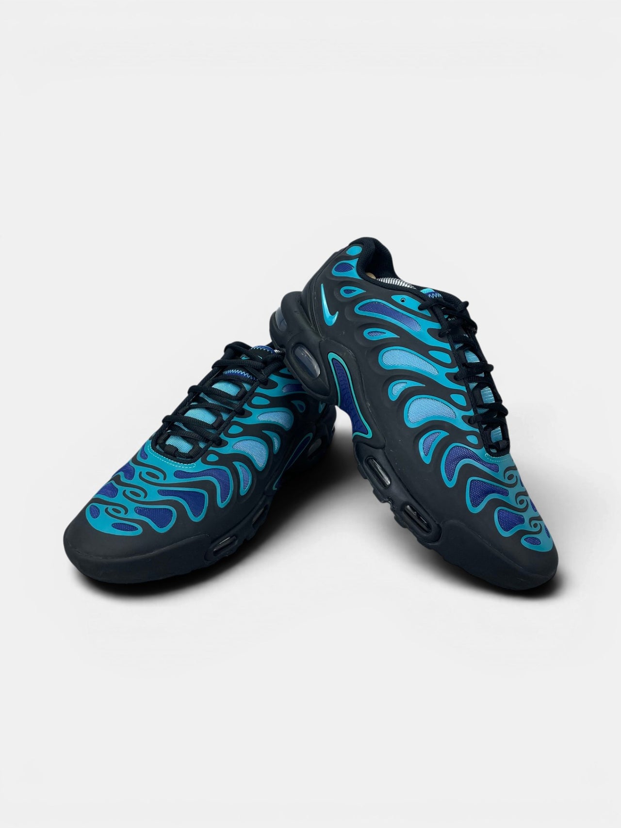 Nike Air Max Plus Drift Dusty Cactus — buty sportowe męskie w bardzo dobrym stanie rozmiar 44, boczny profil