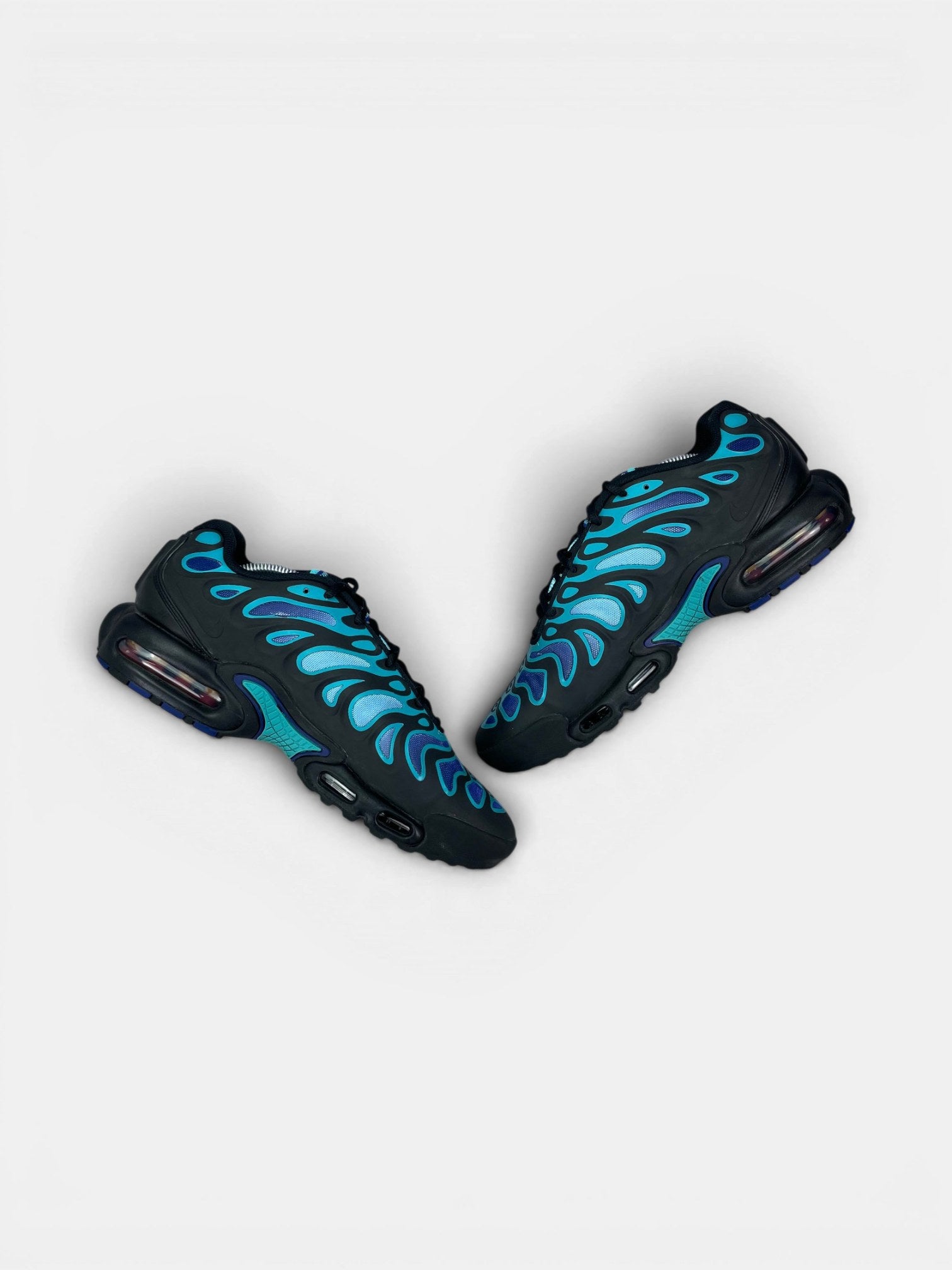 Nike Air Max Plus Drift Dusty Cactus — buty sportowe męskie w bardzo dobrym stanie rozmiar 44, zewnętrzny panel prawego buta