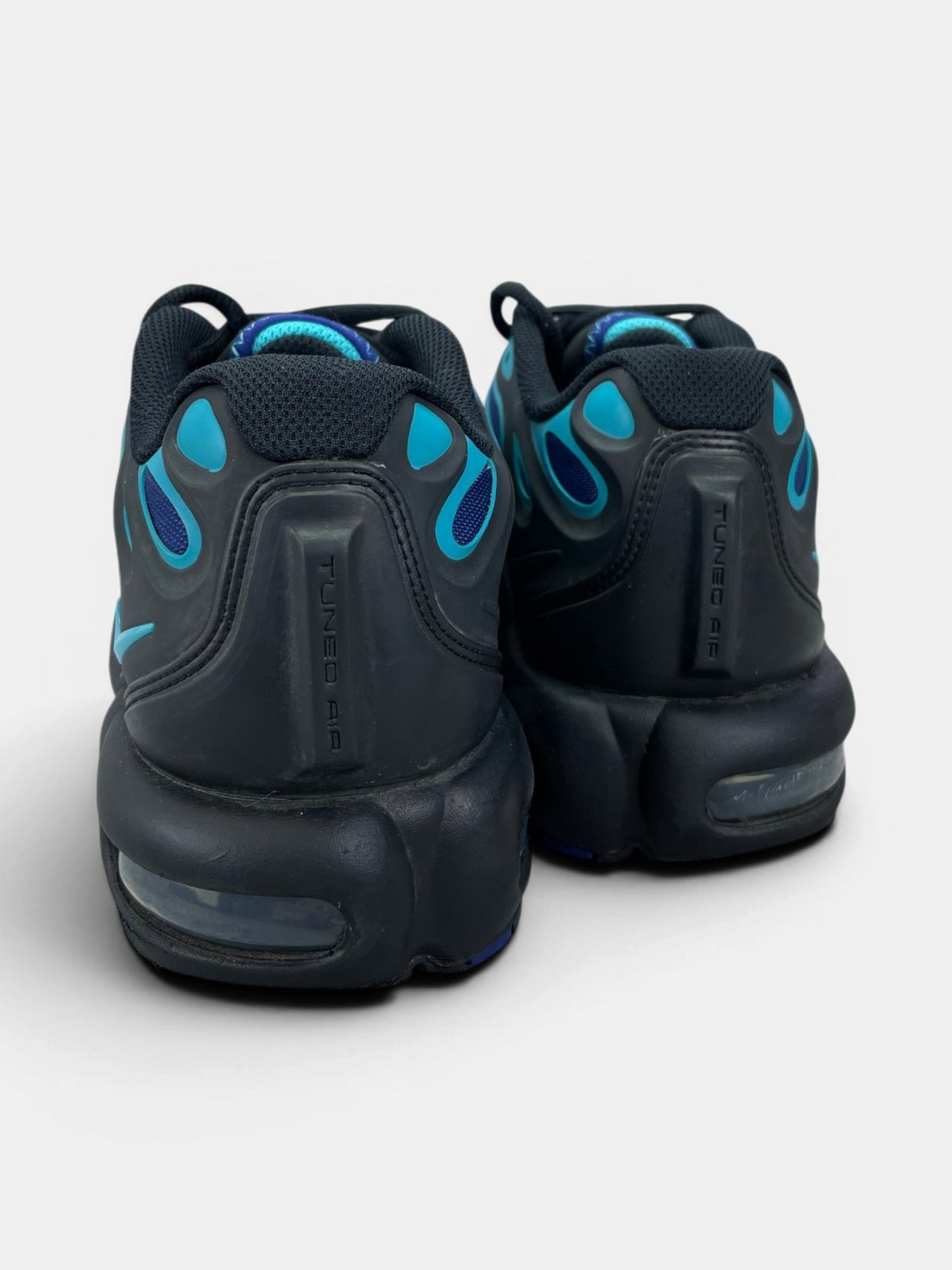 Nike Air Max Plus Drift Dusty Cactus — buty sportowe męskie w bardzo dobrym stanie rozmiar 44, widok z tyłu